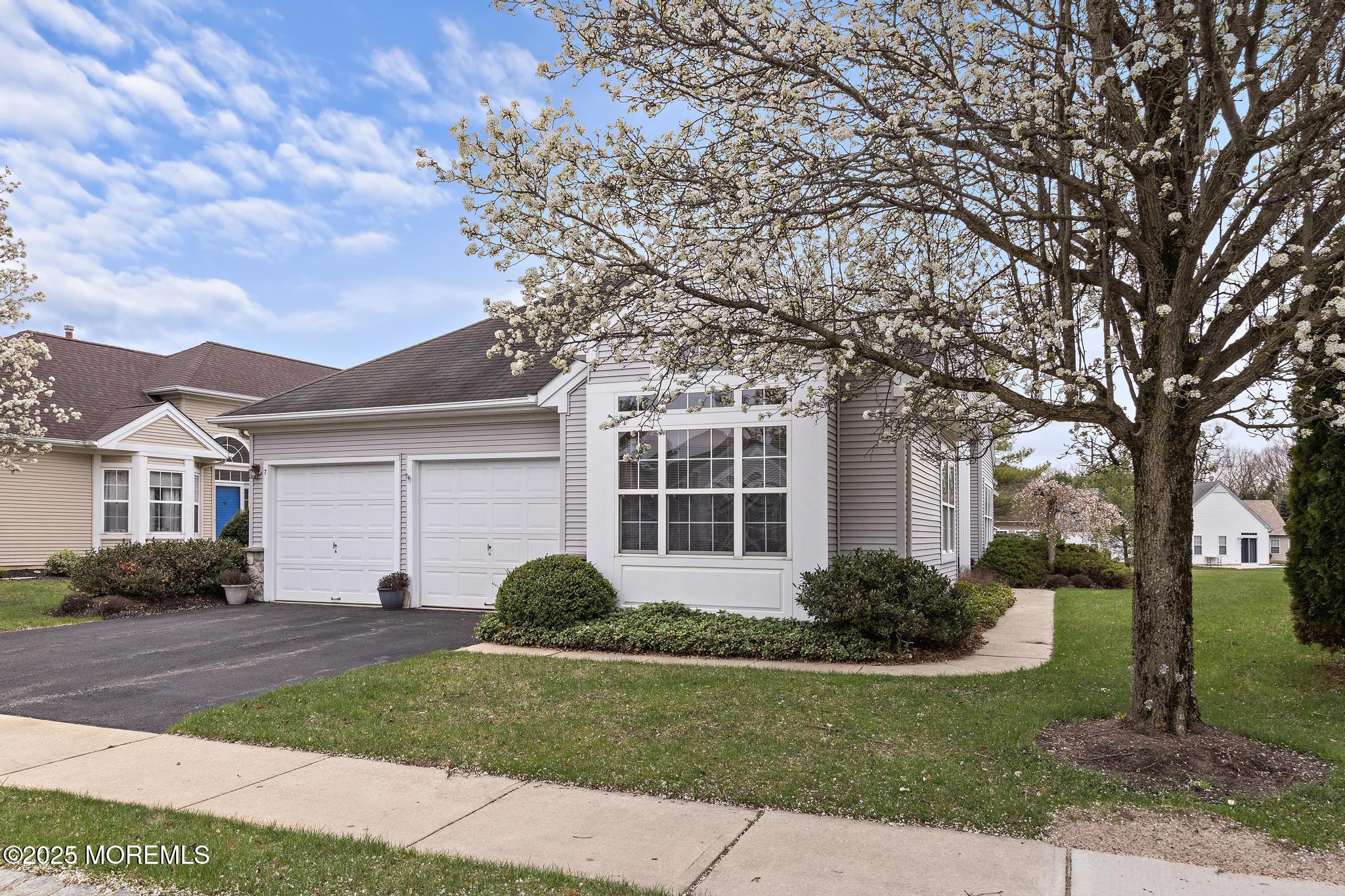 7 Edgeworth Circle