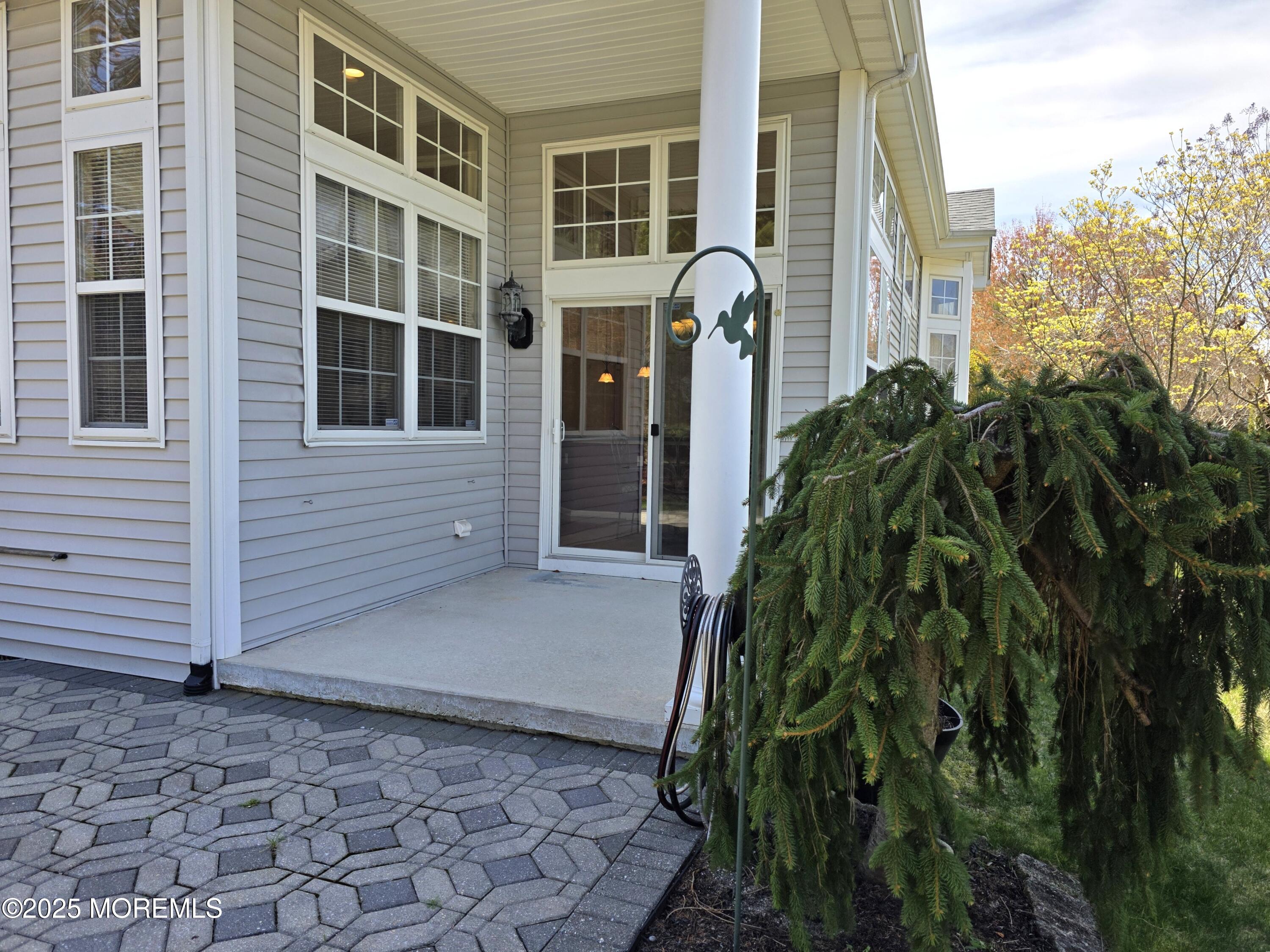 16 Frog Pond Drive
