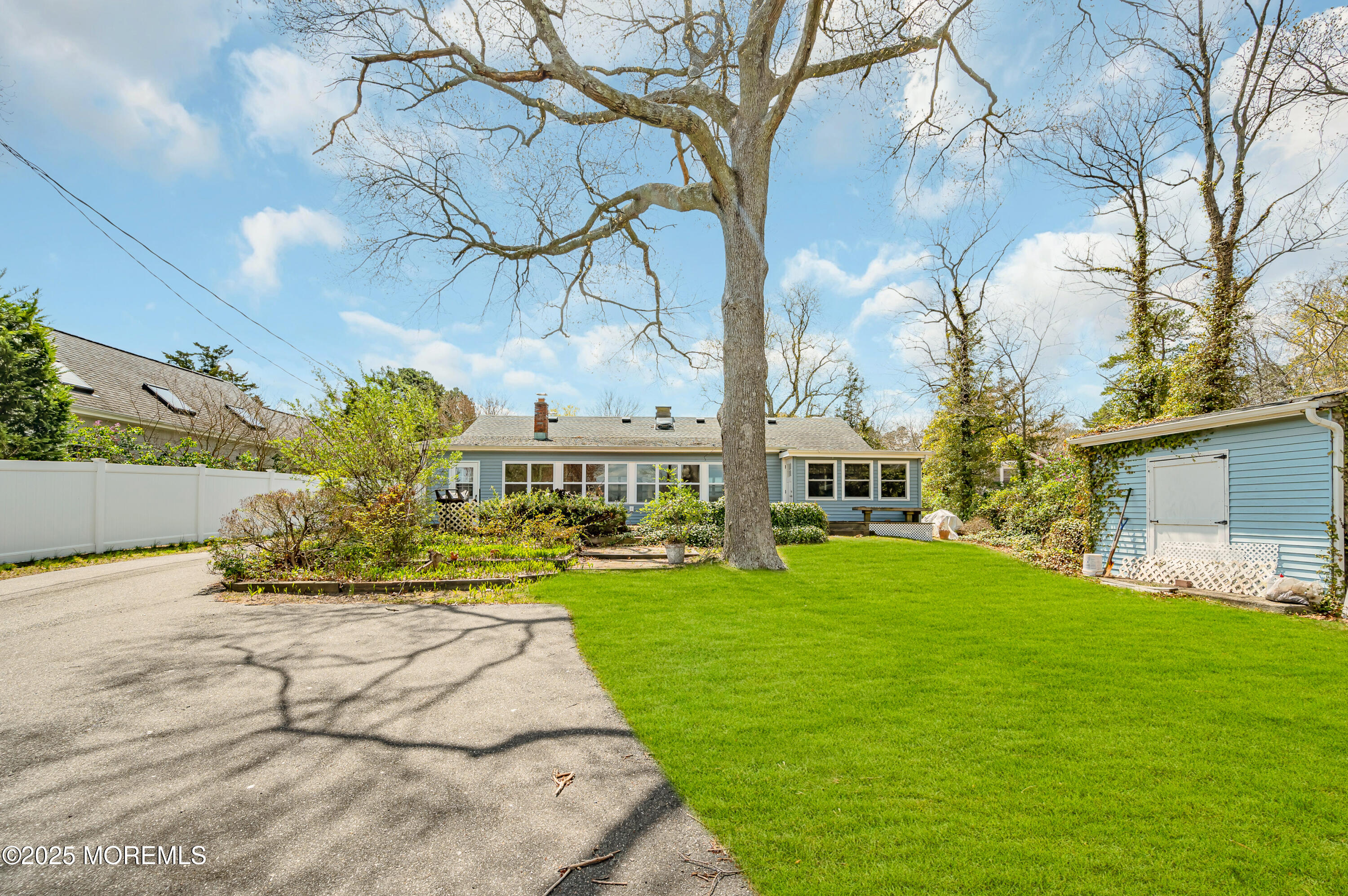 7 Dock Avenue