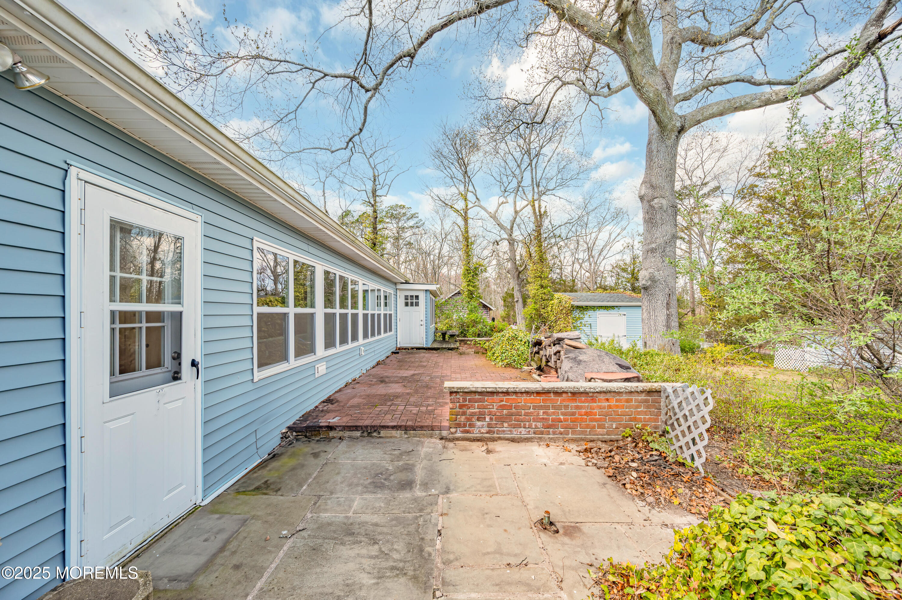7 Dock Avenue