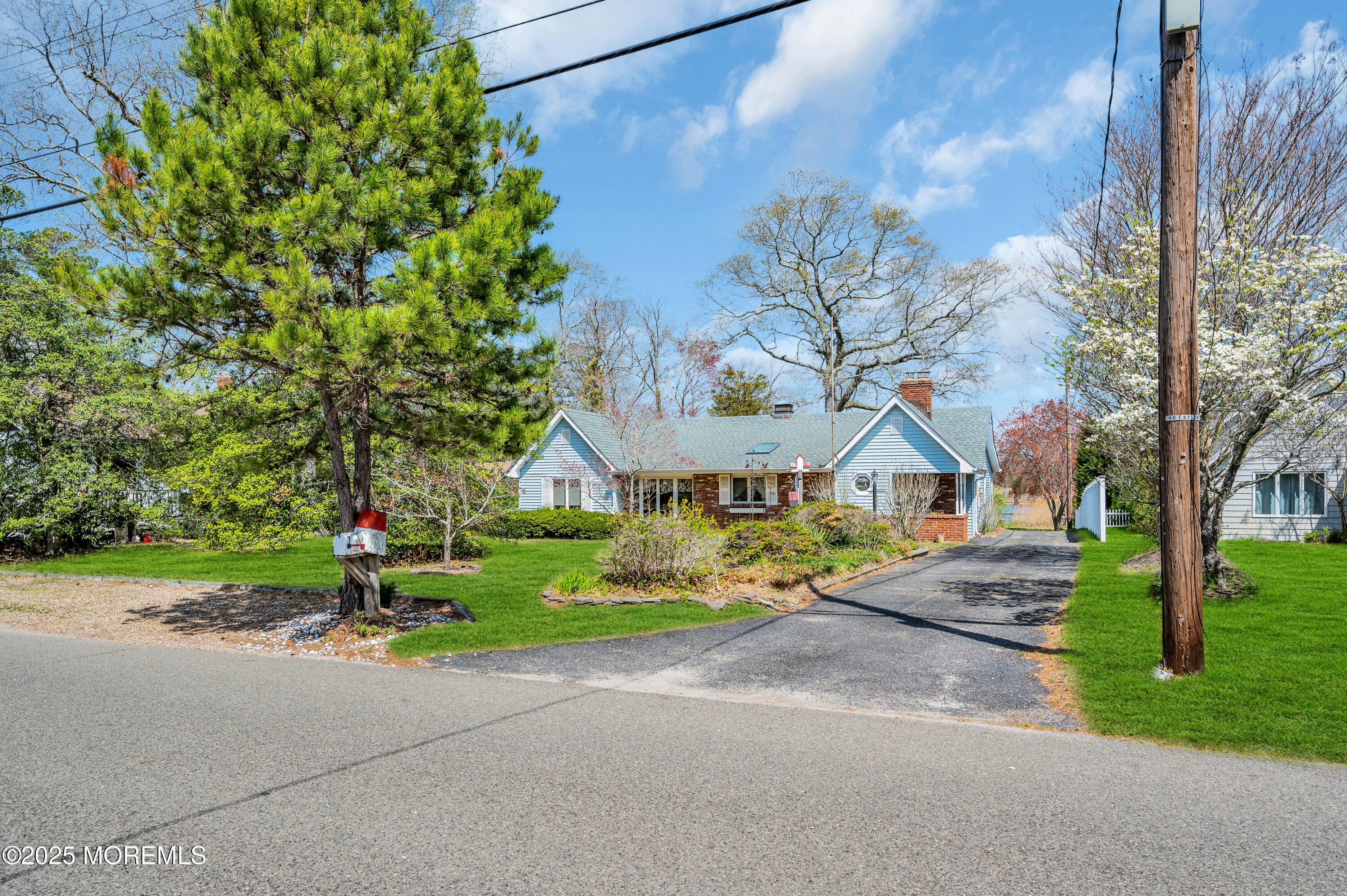 7 Dock Avenue