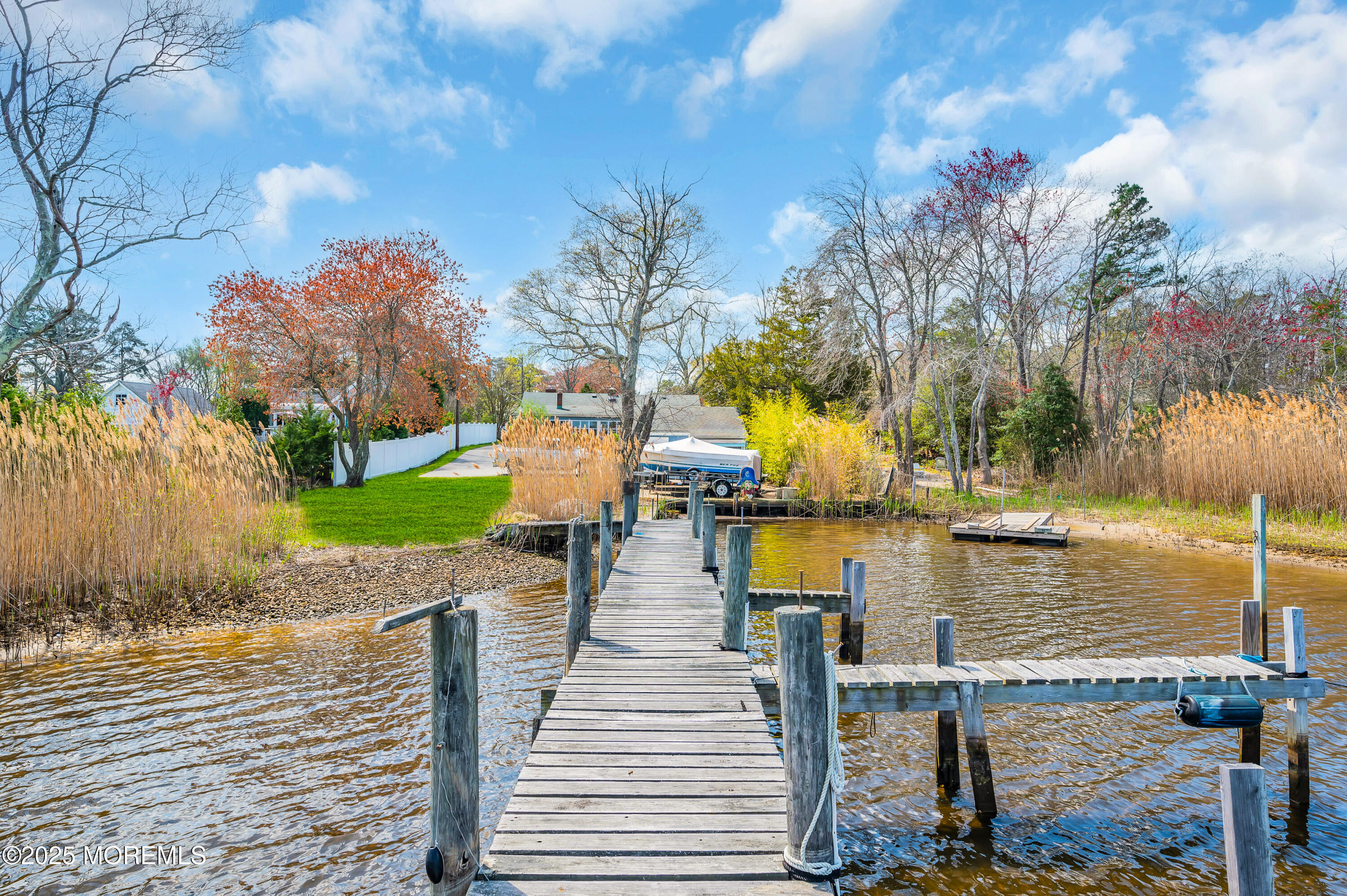 7 Dock Avenue