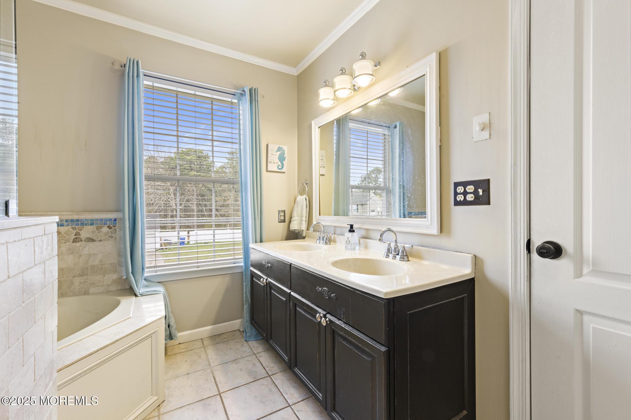 16 Ridgeview Drive