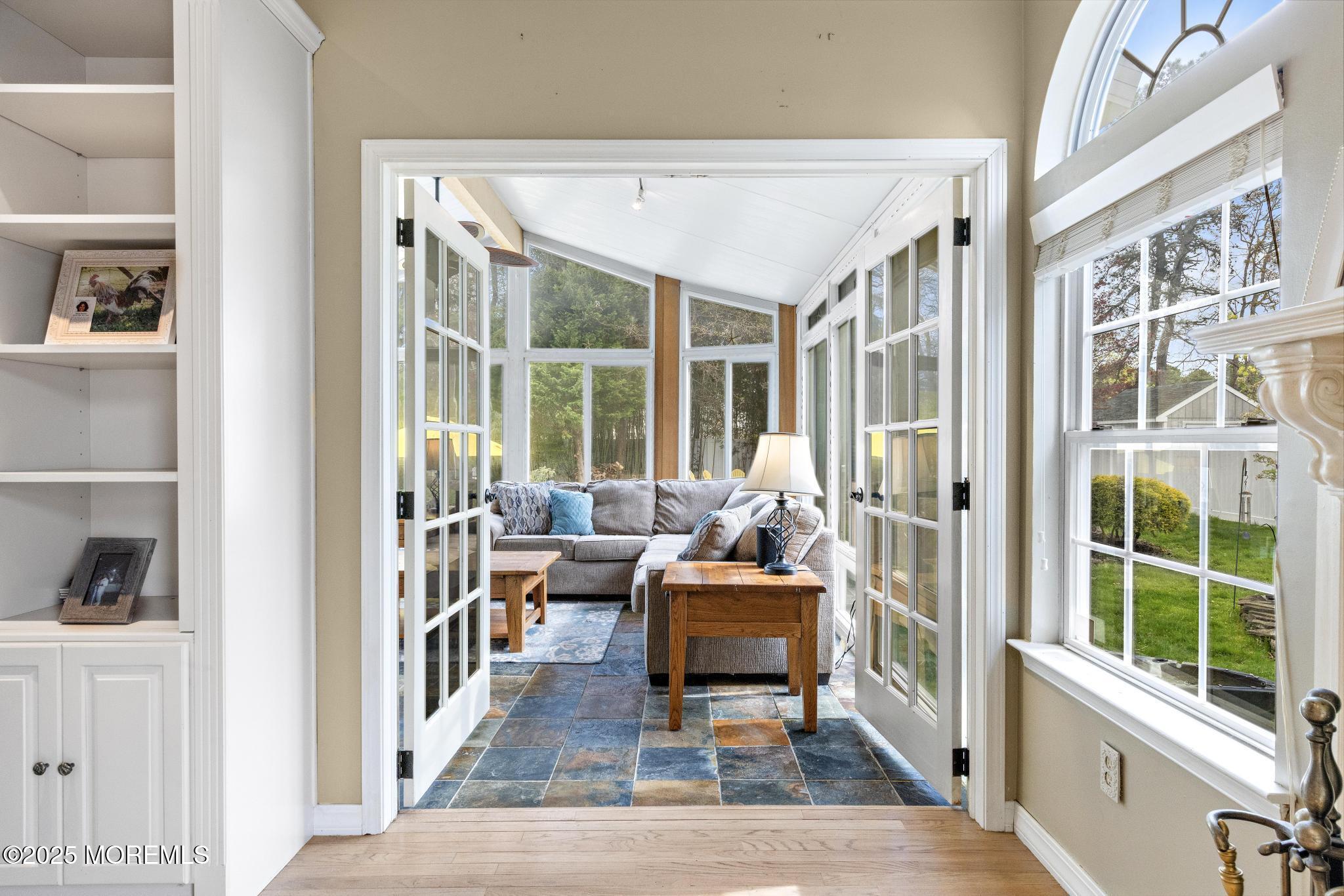 16 Ridgeview Drive