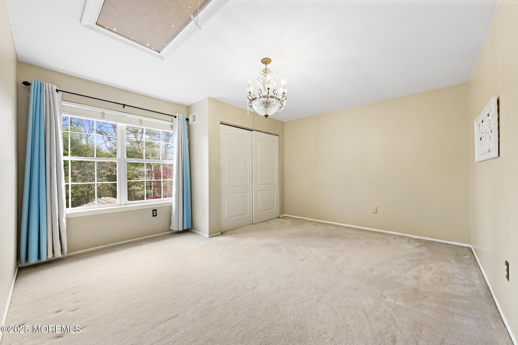 16 Ridgeview Drive