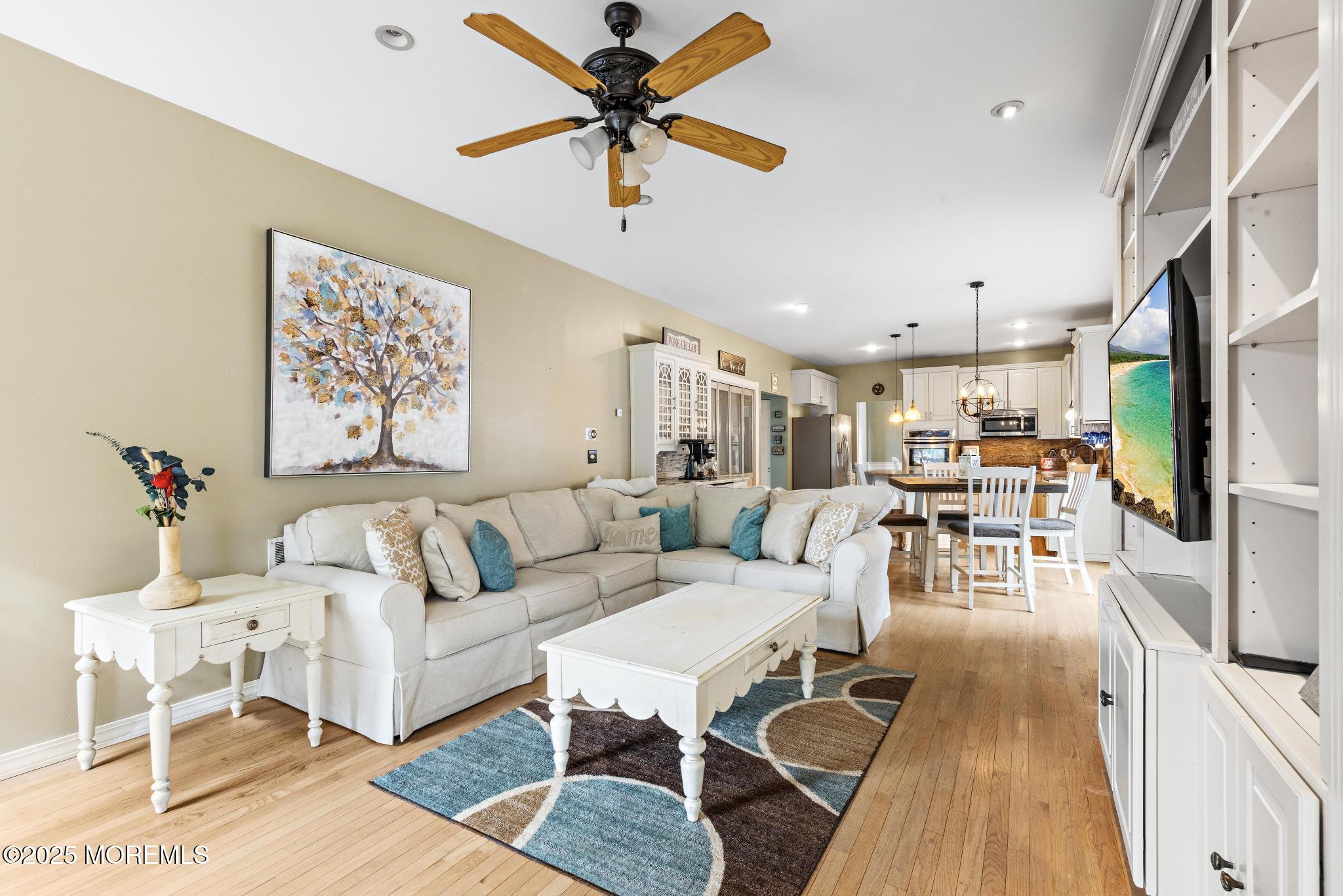 16 Ridgeview Drive