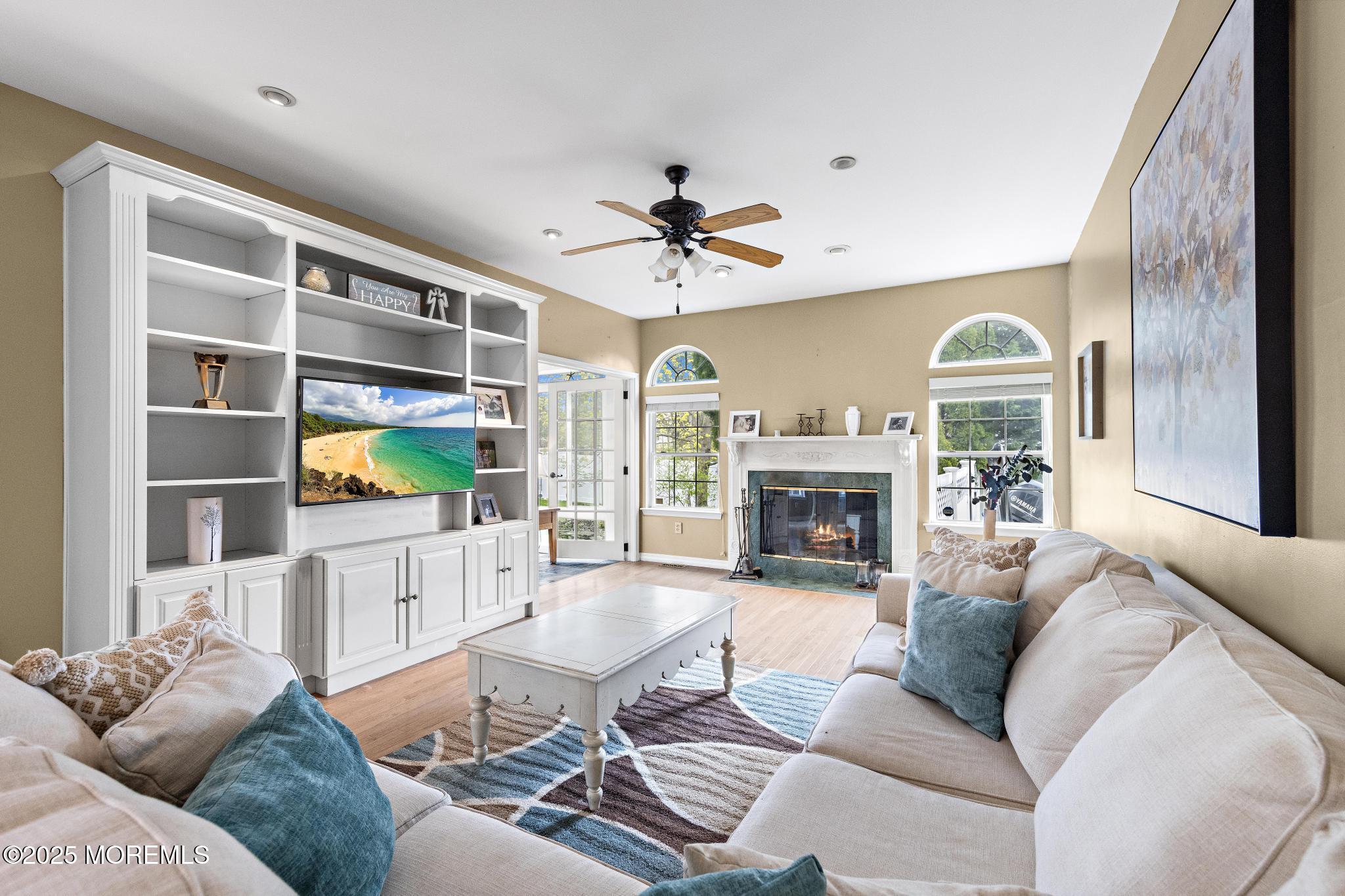 16 Ridgeview Drive