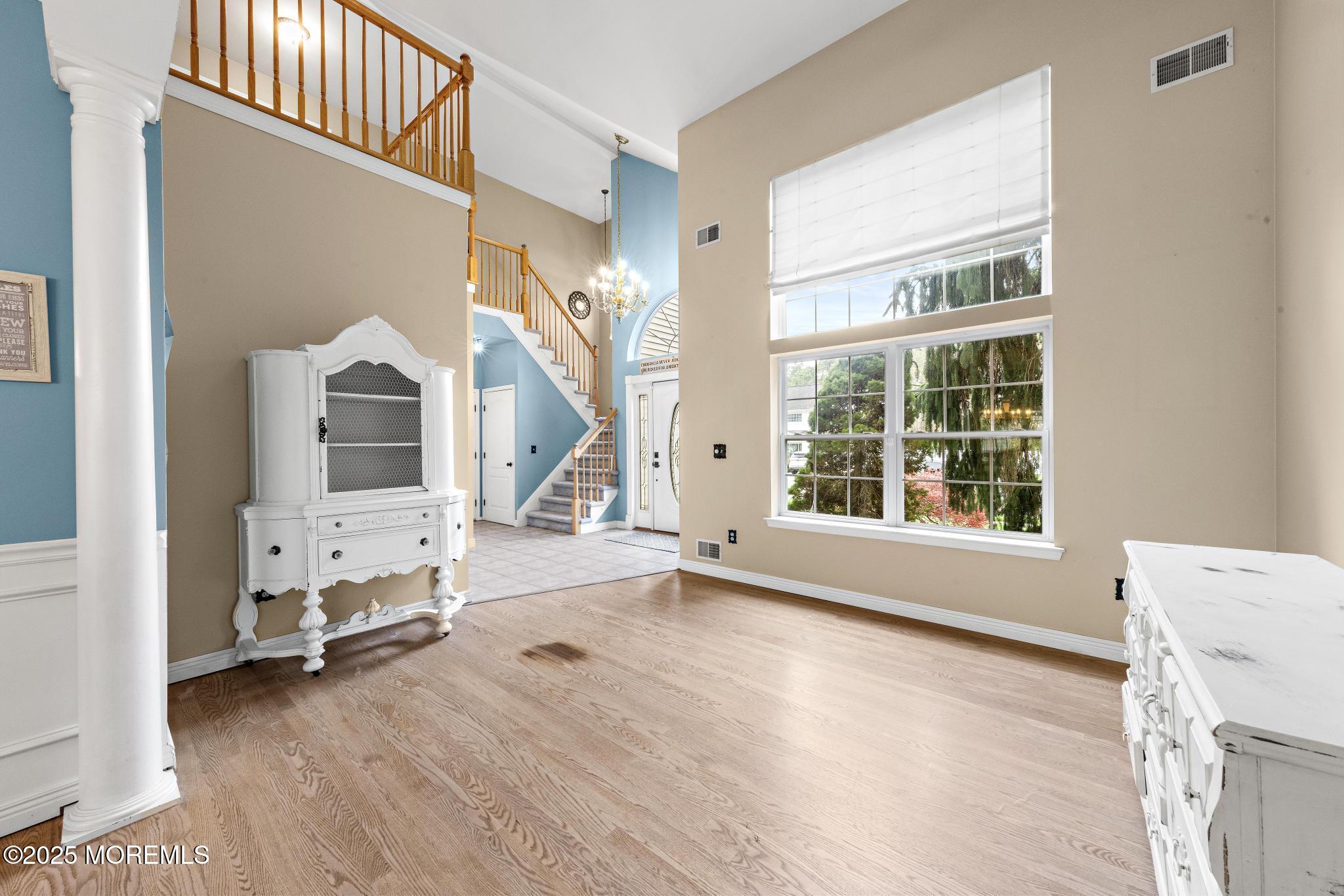 16 Ridgeview Drive
