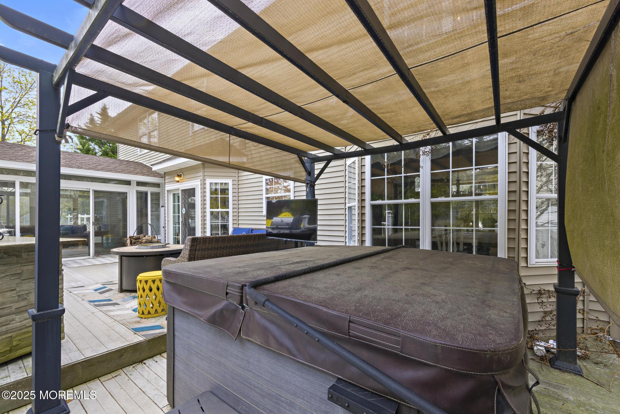 16 Ridgeview Drive