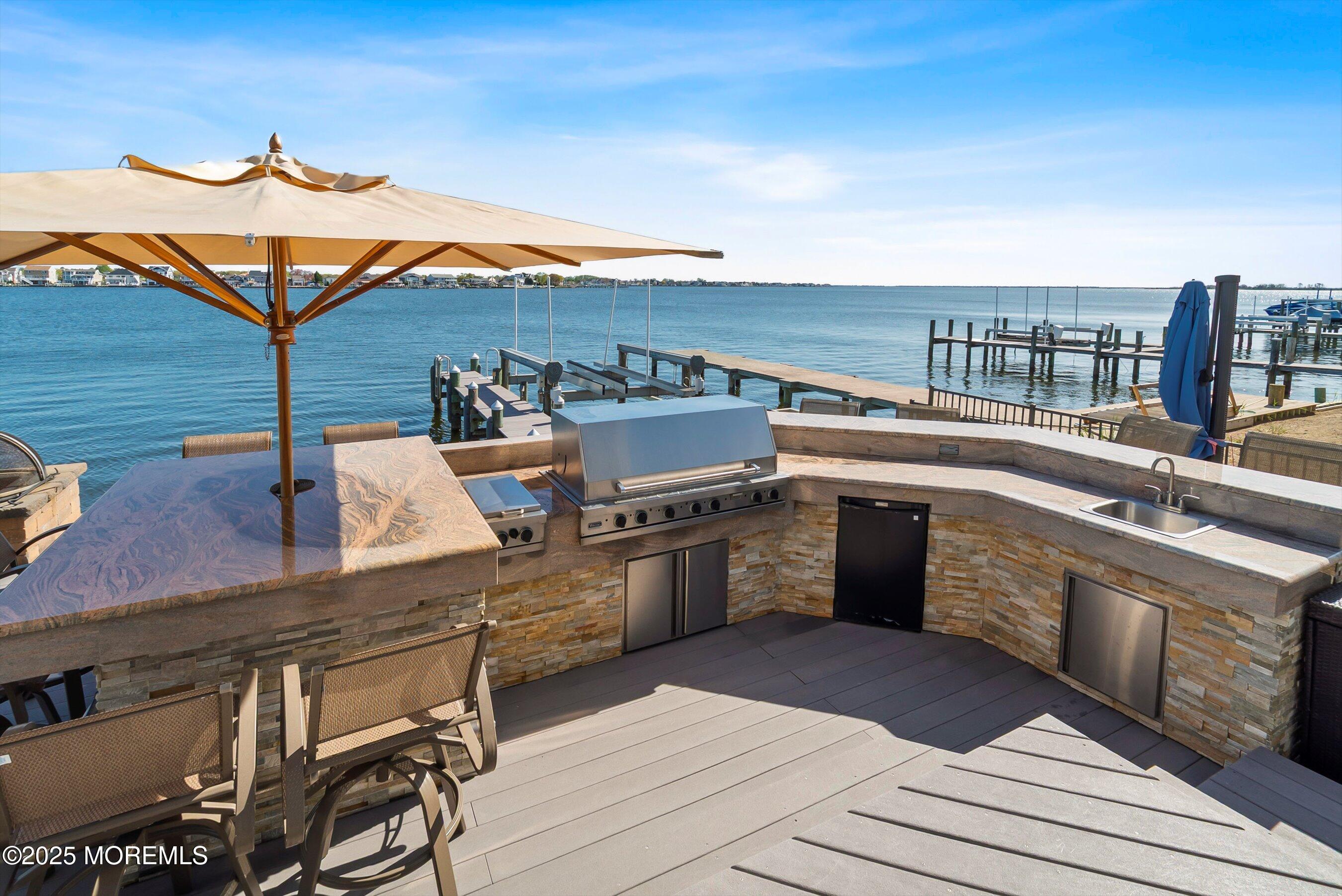 1832 Ensign Court