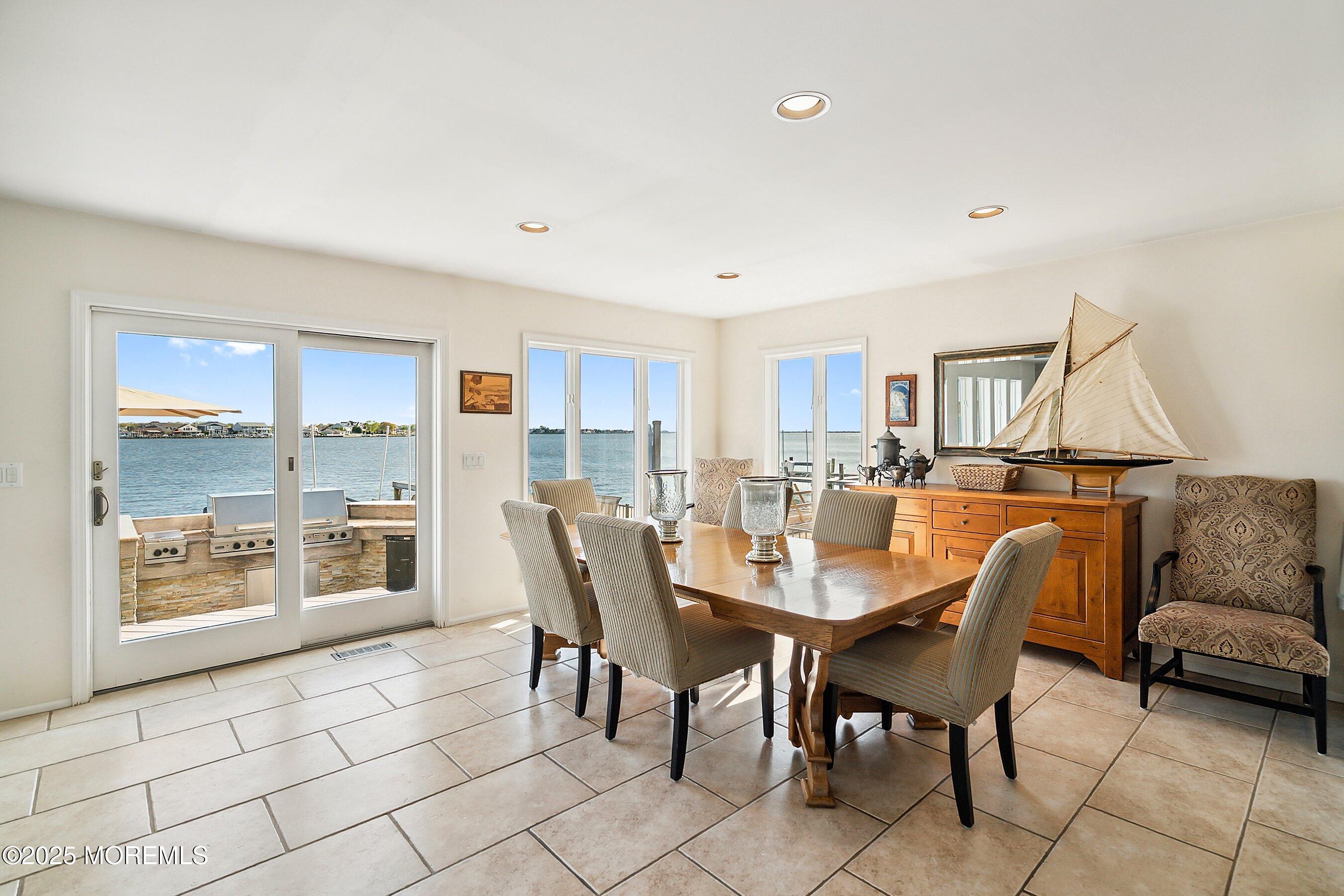 1832 Ensign Court