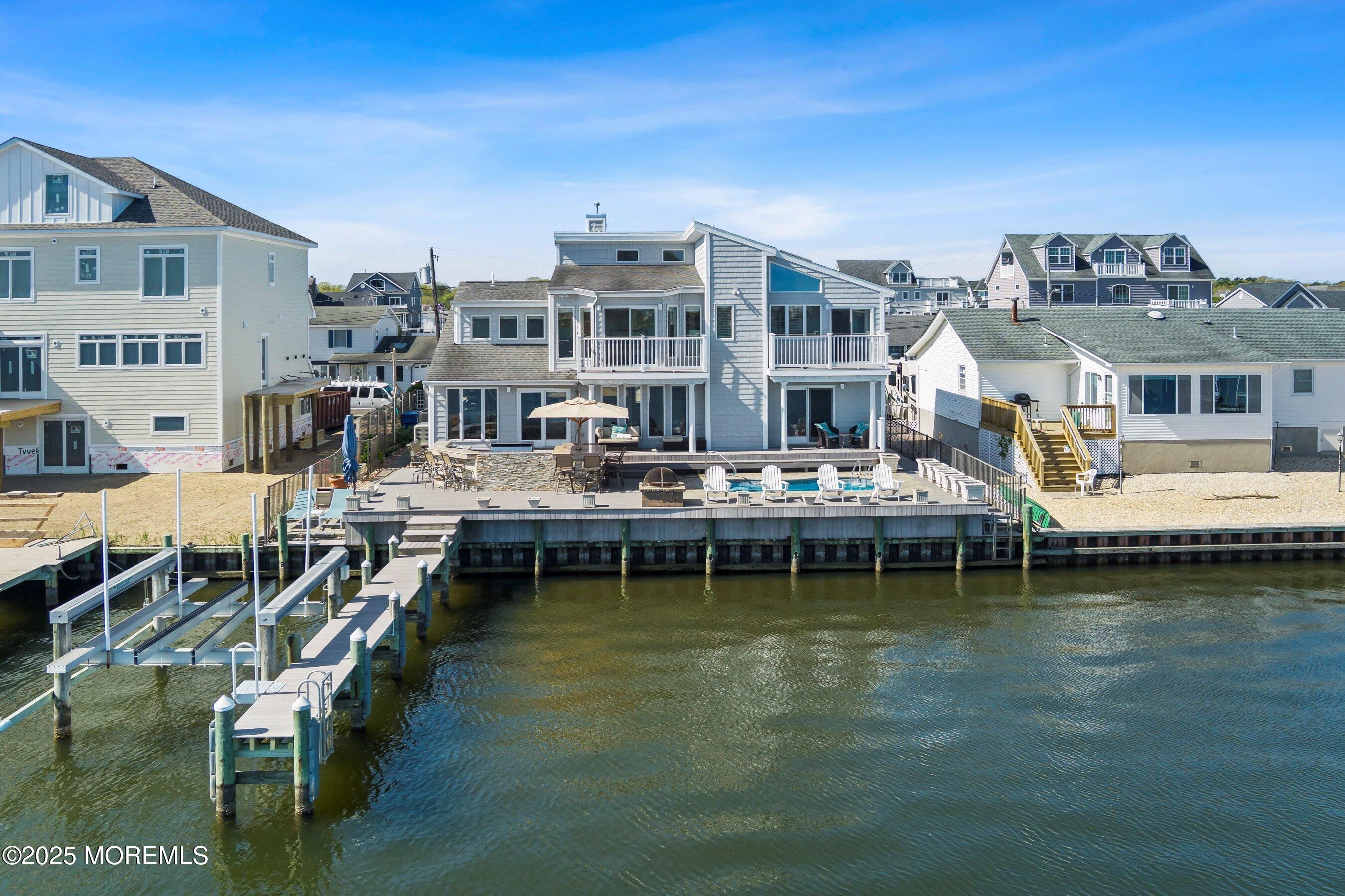 1832 Ensign Court