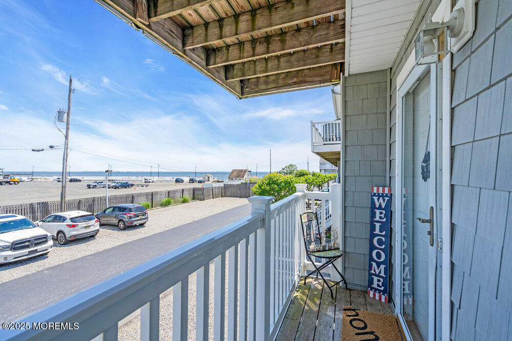 441 E Bay Avenue 8