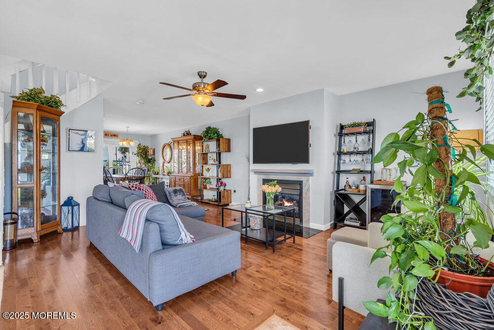 441 E Bay Avenue 8