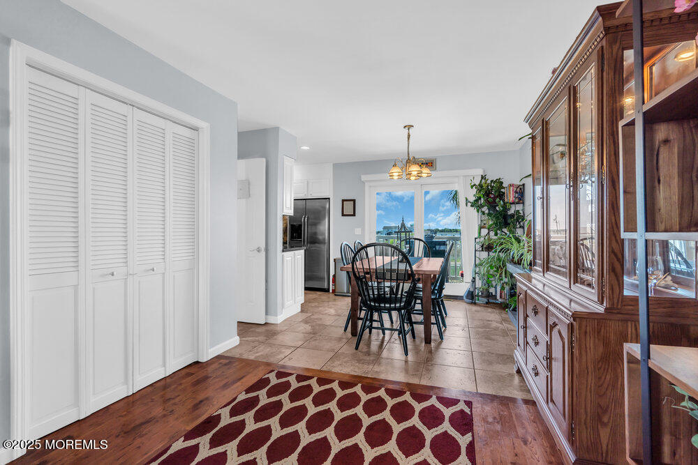 441 E Bay Avenue 8
