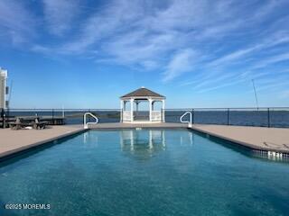 441 E Bay Avenue 8
