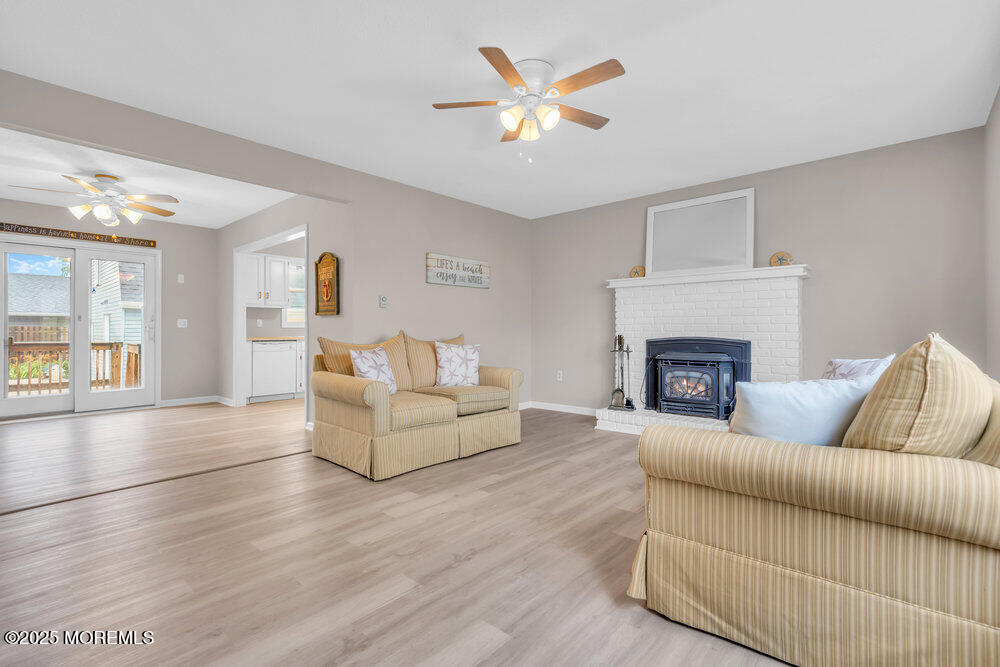 358 W Sixth Street