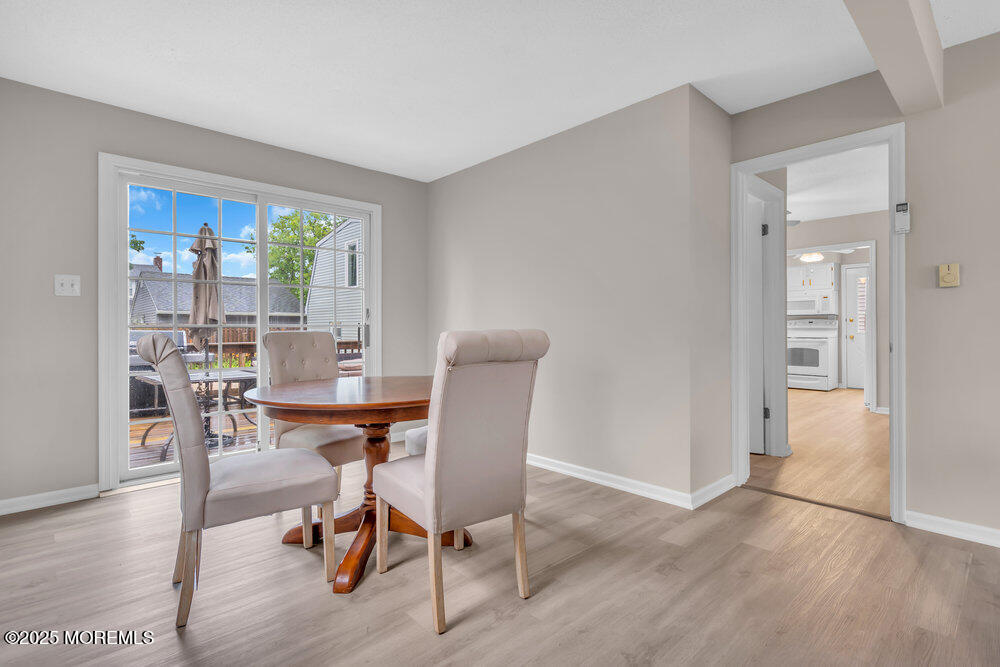 358 W Sixth Street