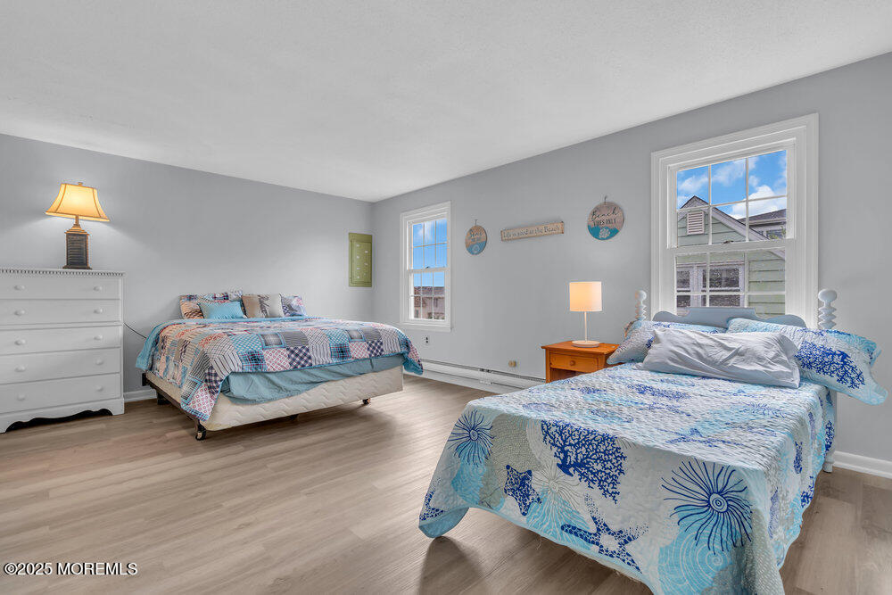 358 W Sixth Street
