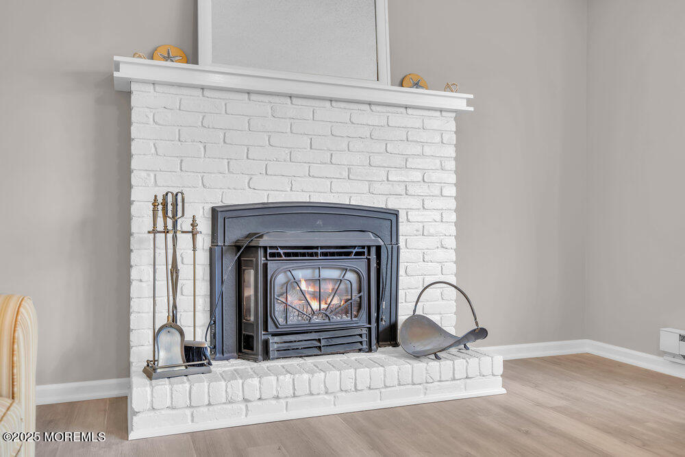 358 W Sixth Street