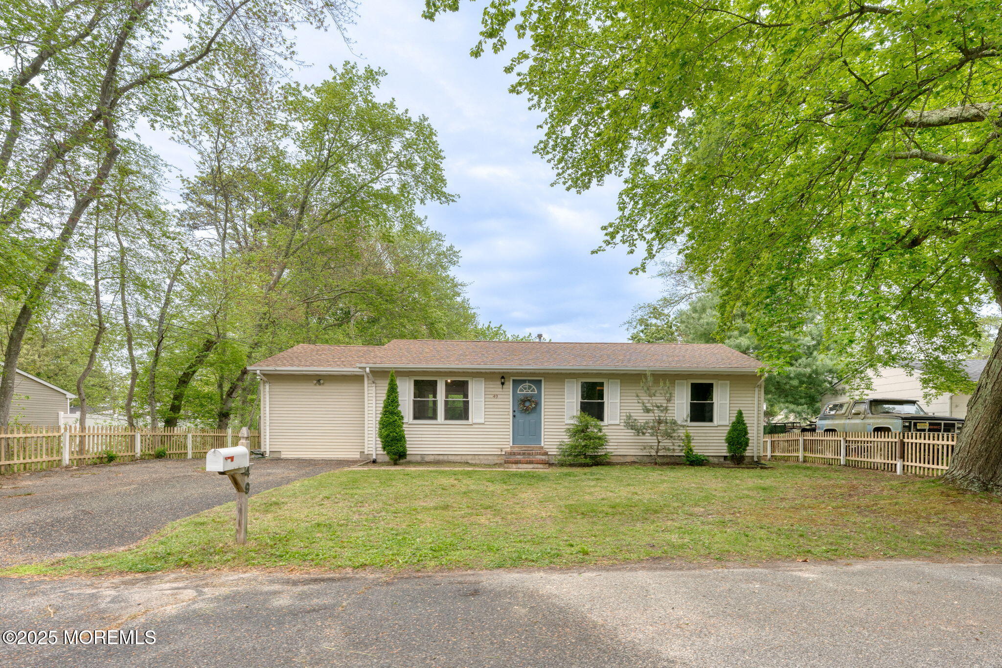 49 Willow Street