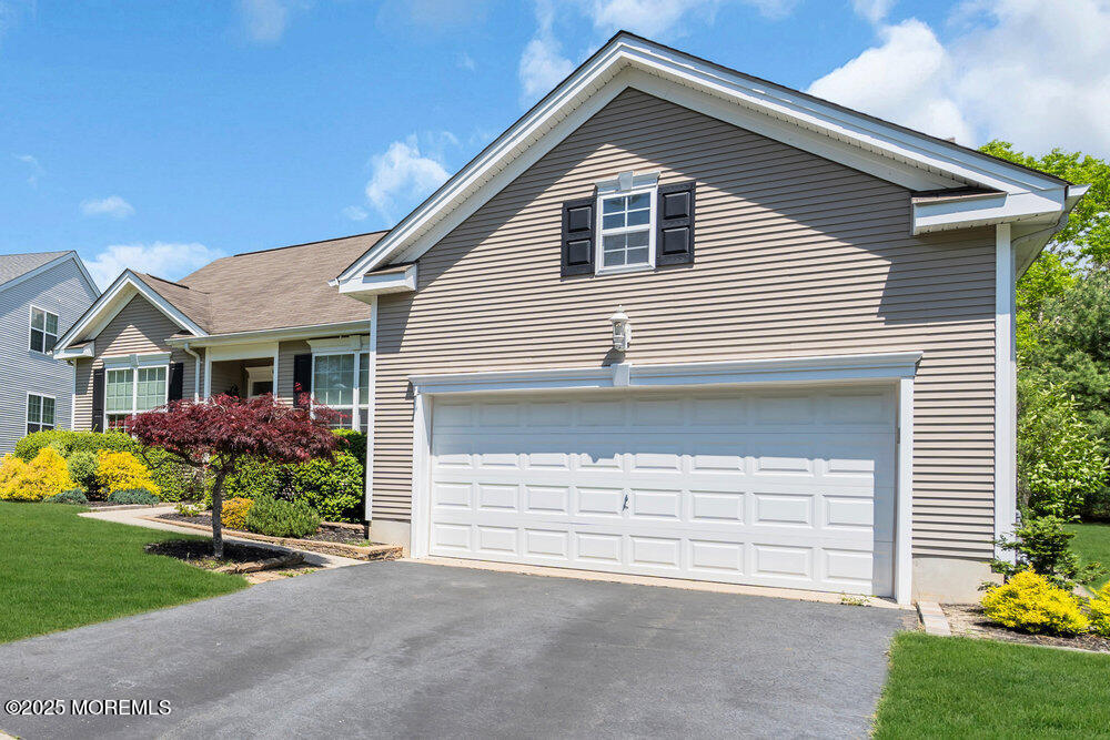 6 Idlebrook Court