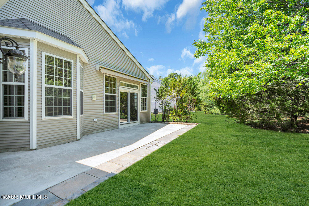 6 Idlebrook Court