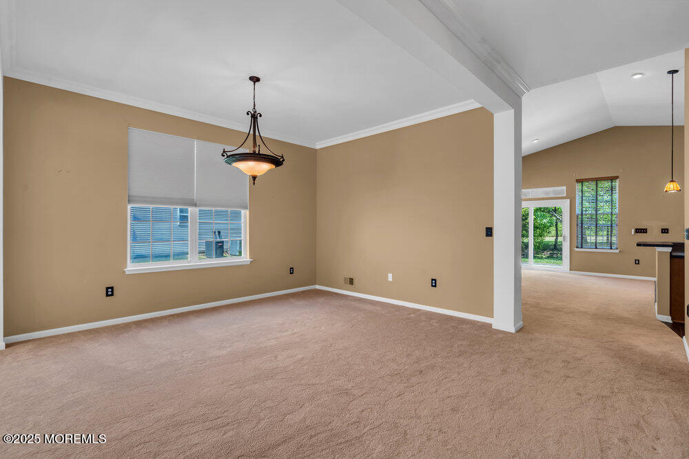 6 Idlebrook Court
