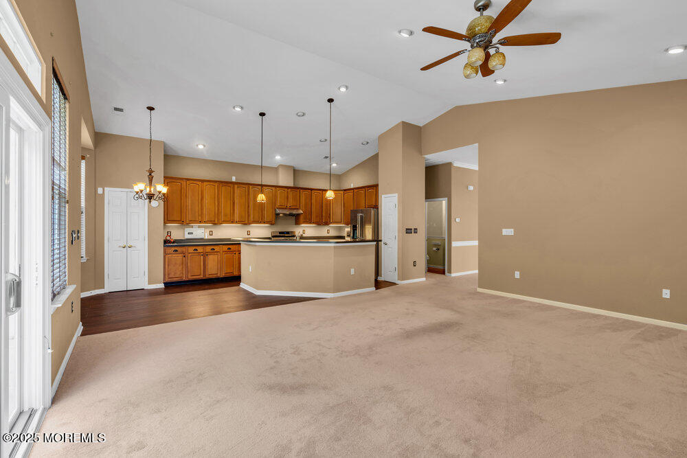 6 Idlebrook Court