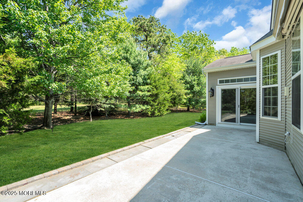 6 Idlebrook Court