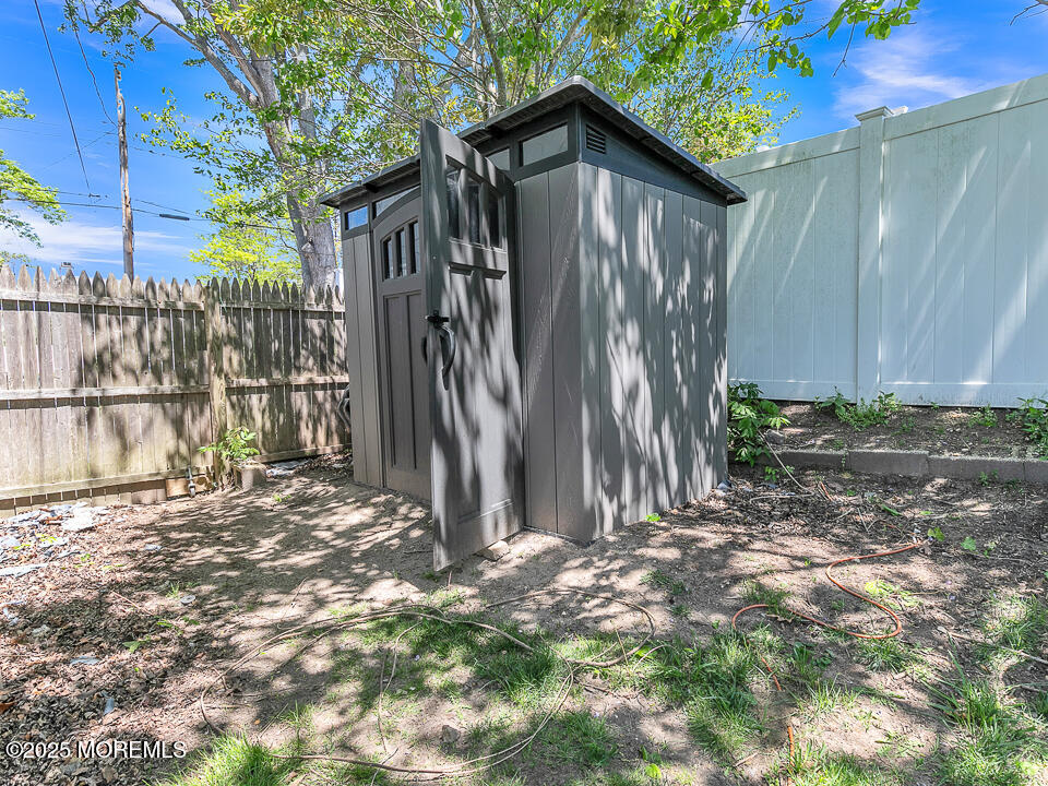 1151 Treasure Avenue