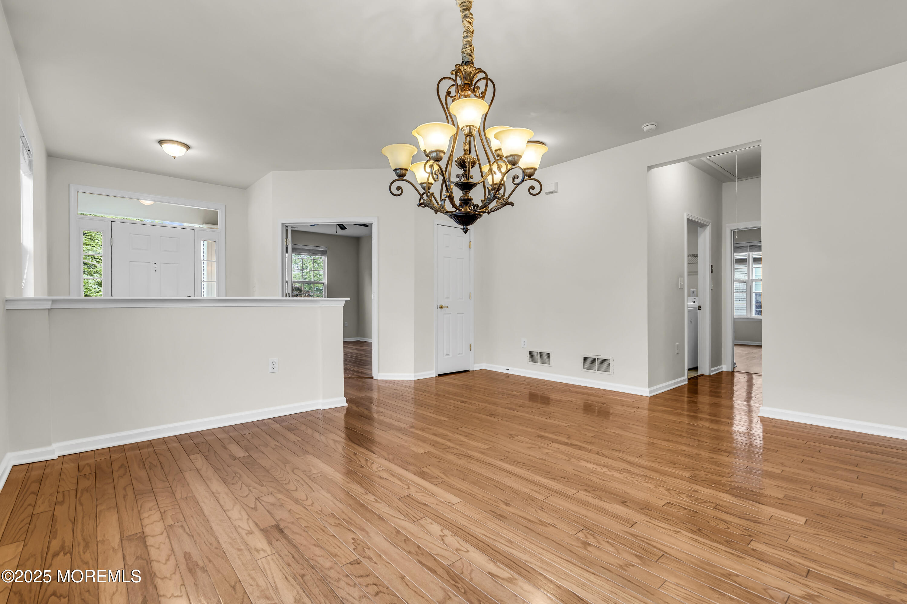 128 Lakeland Drive