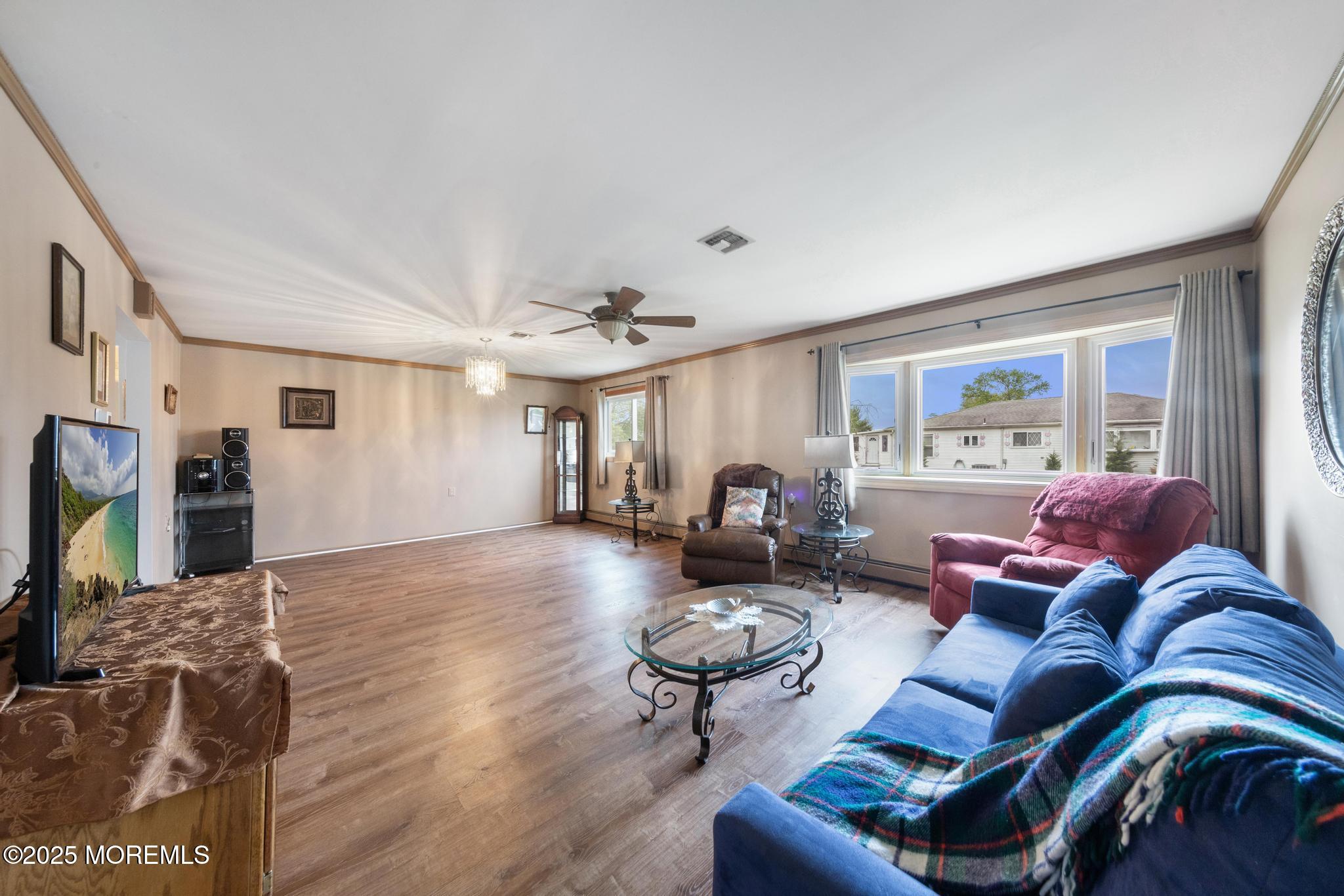 162 Harrington Drive N