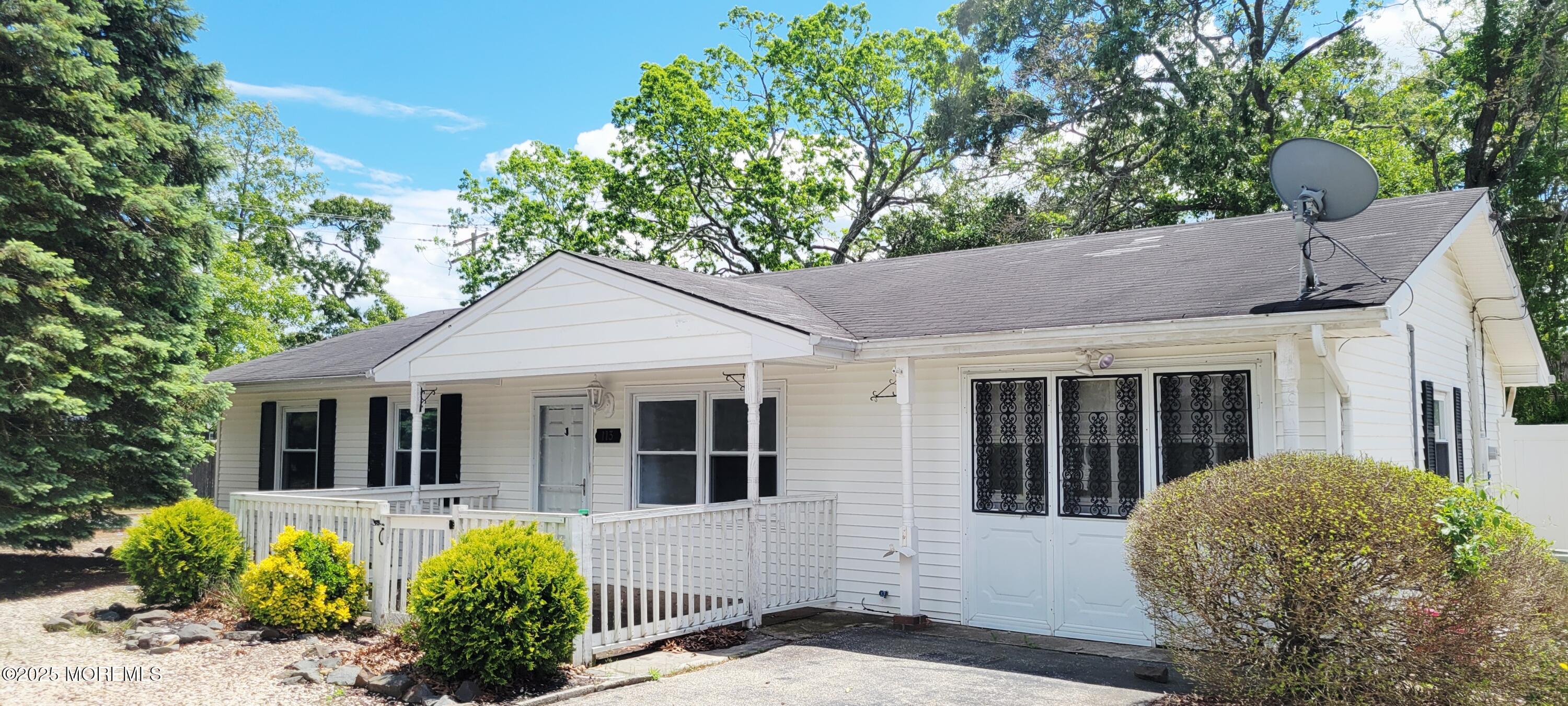 113 Lawrence Drive
