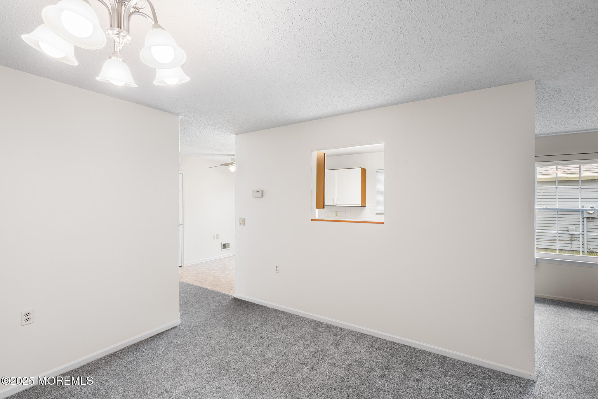 22 Pine Oak Boulevard