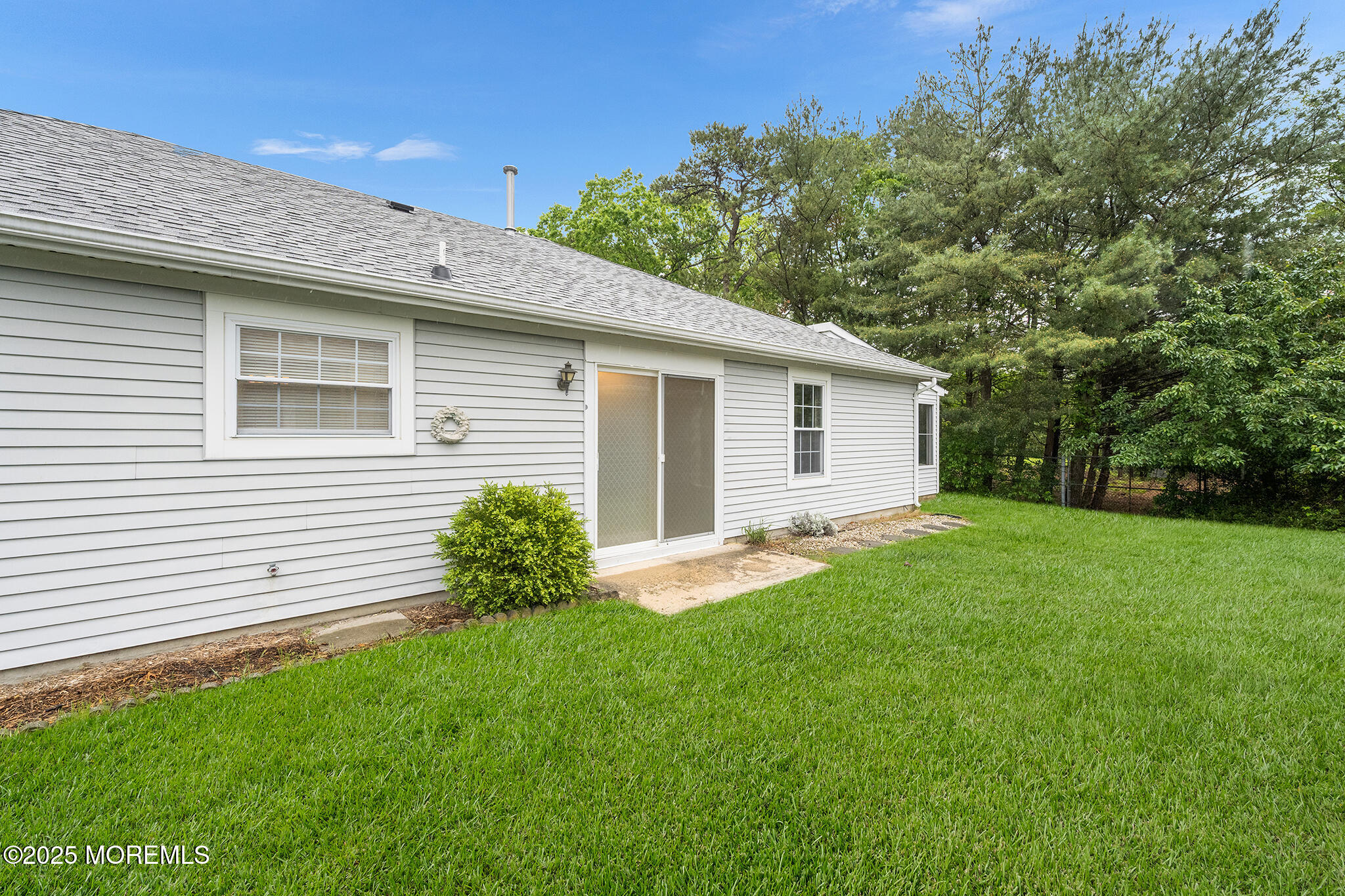 22 Pine Oak Boulevard
