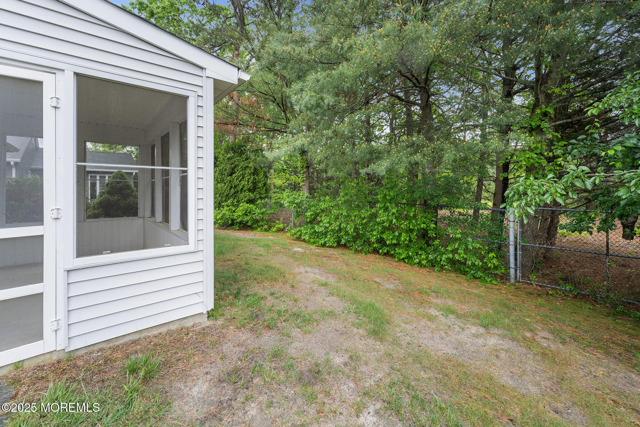 22 Pine Oak Boulevard