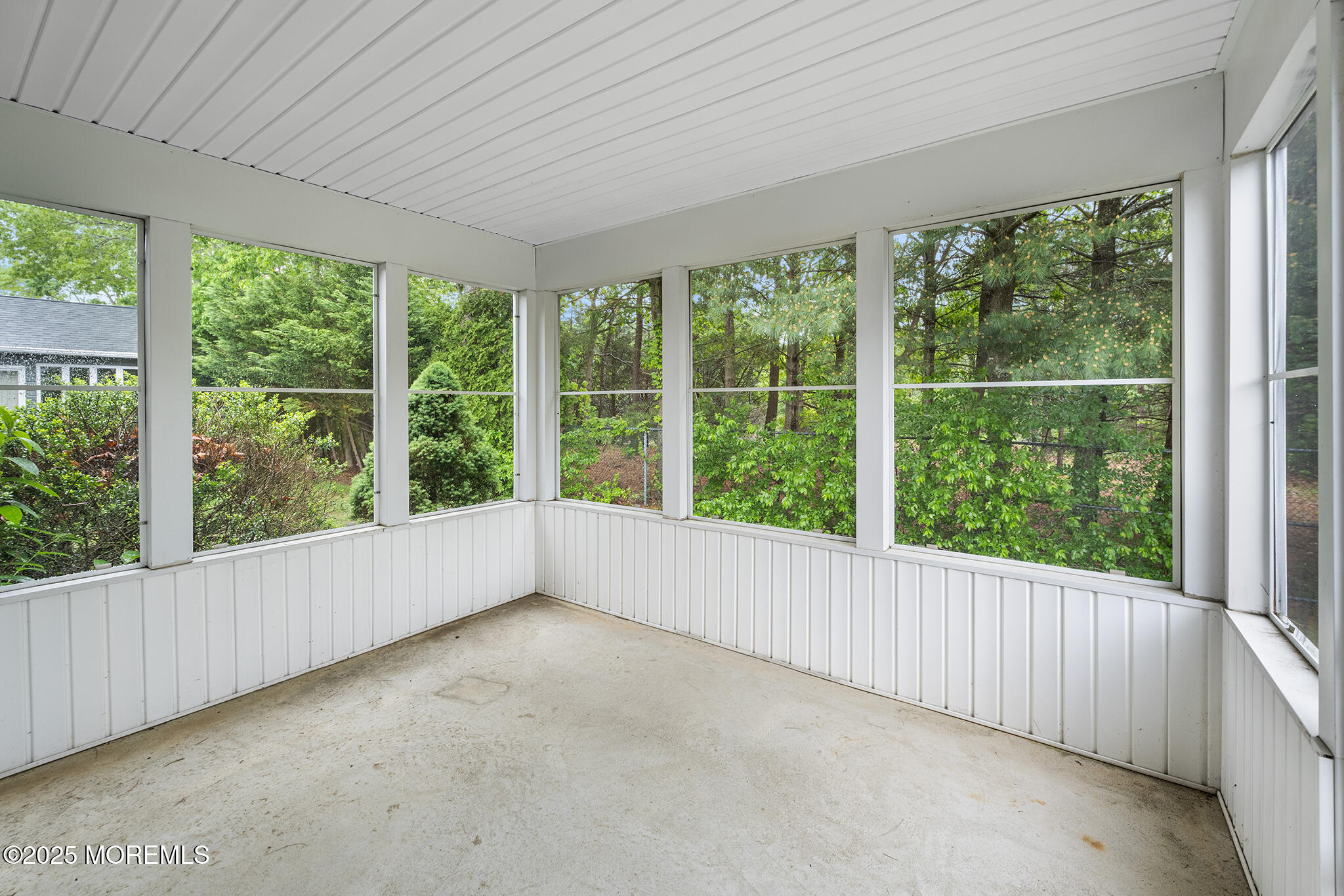 22 Pine Oak Boulevard