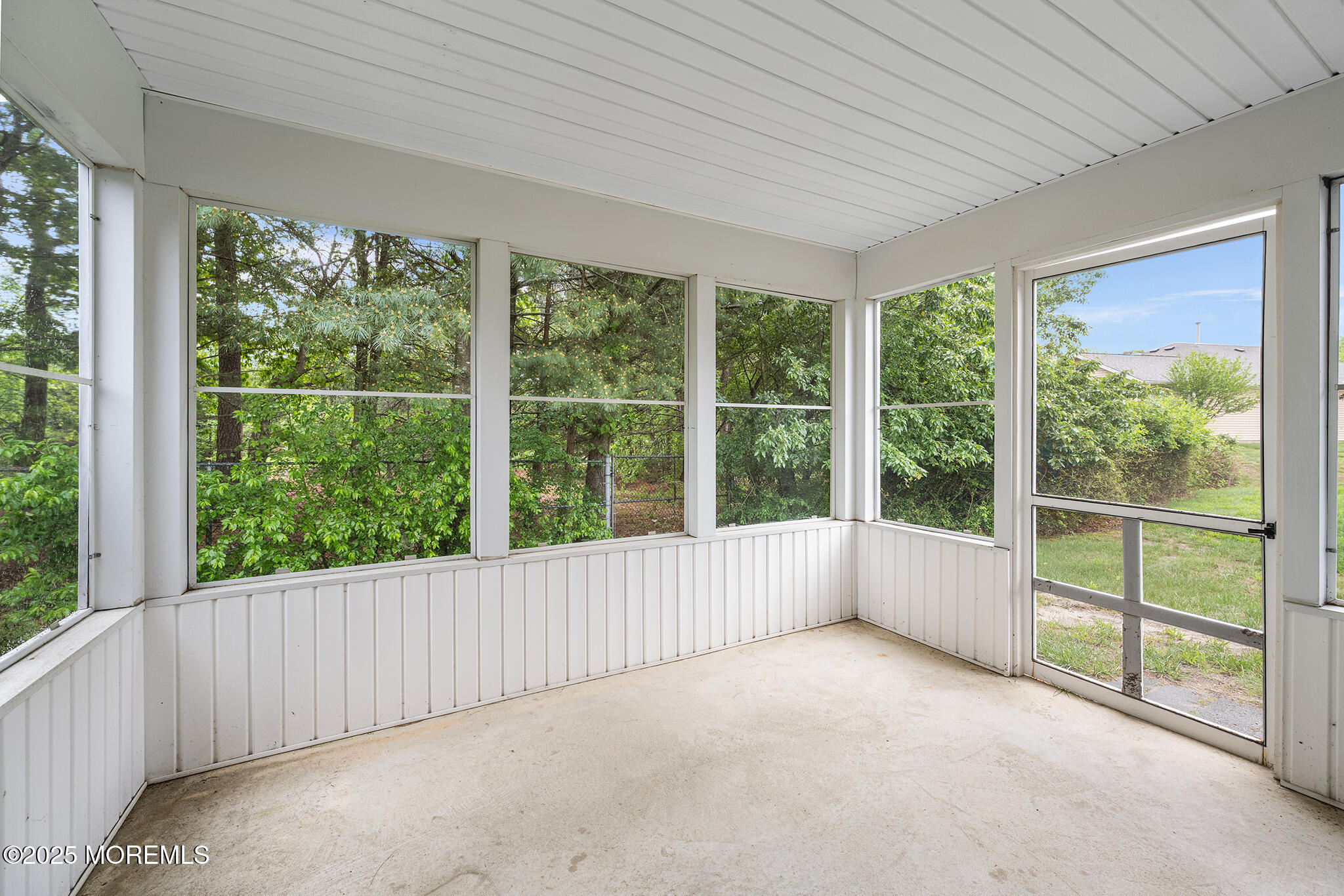 22 Pine Oak Boulevard