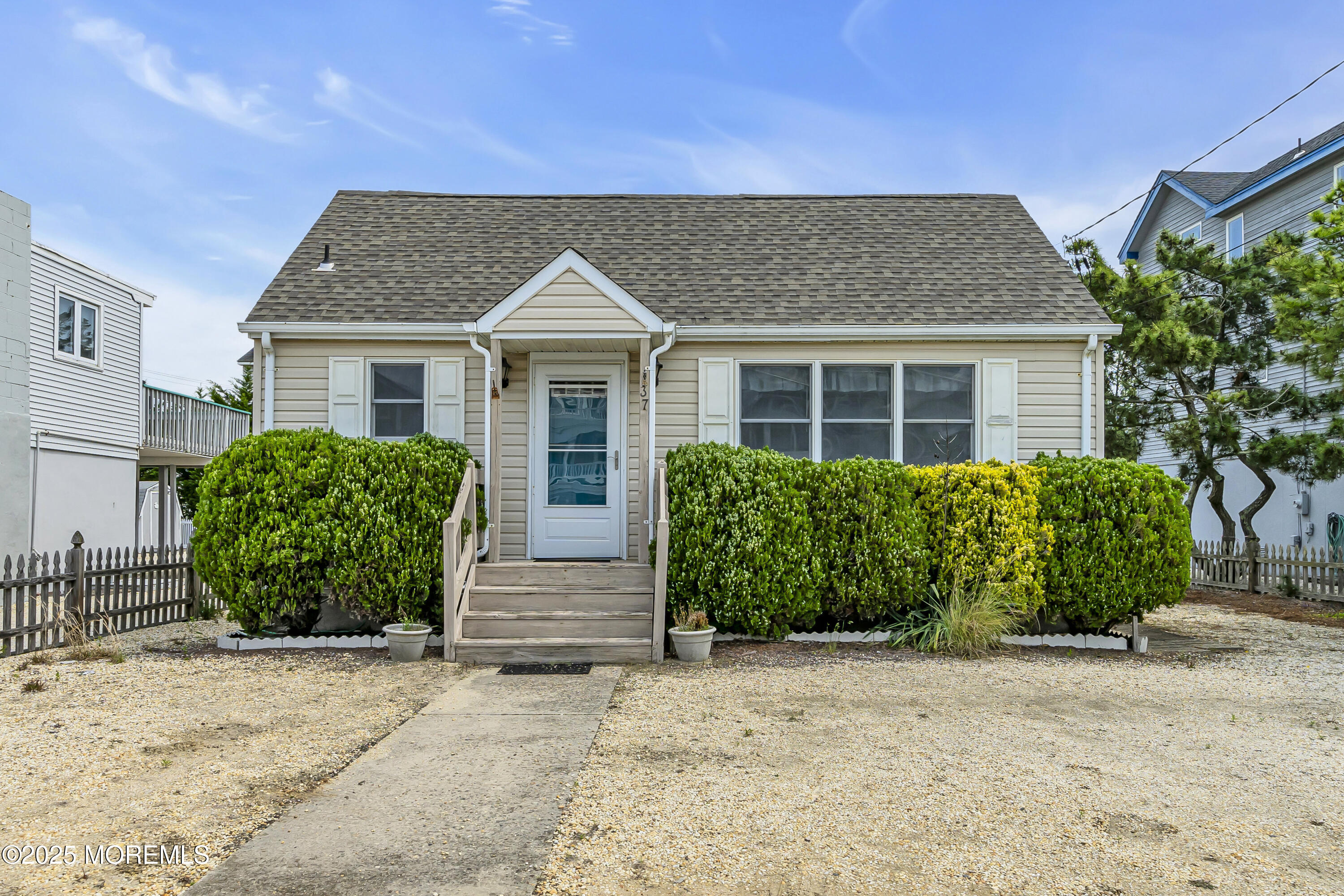 37 N 4th Street