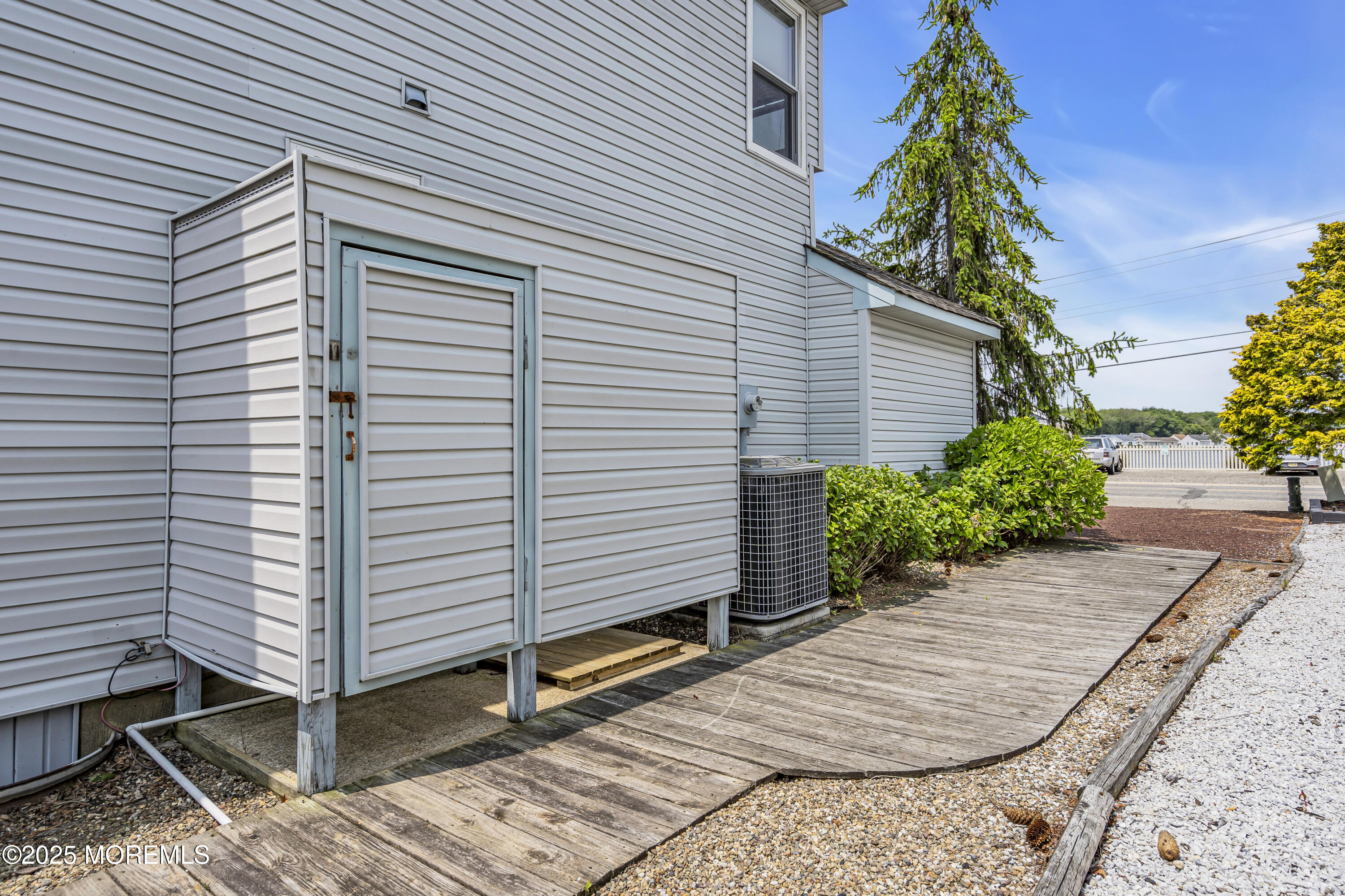 329 Jennings Road