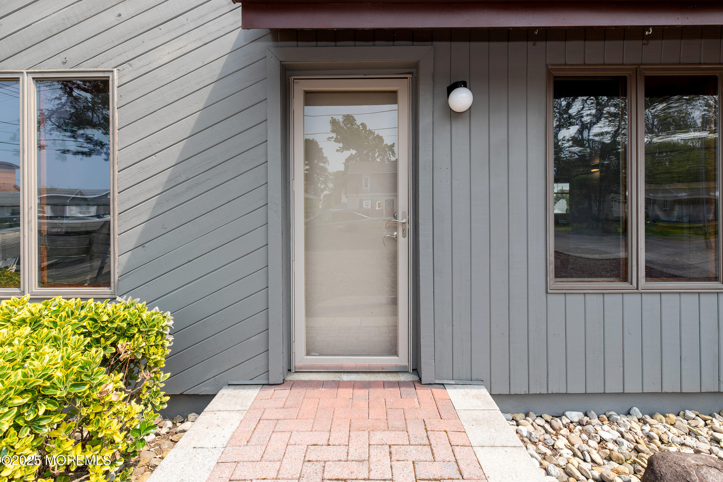 813 Cable Drive