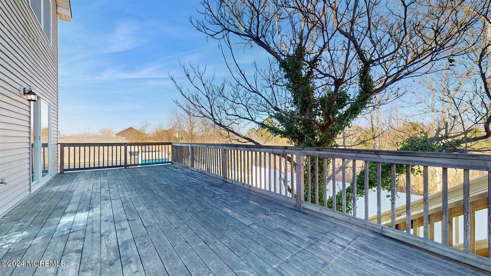 6 Lake Superior Drive