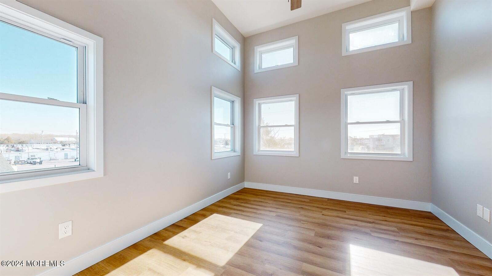 6 Lake Superior Drive