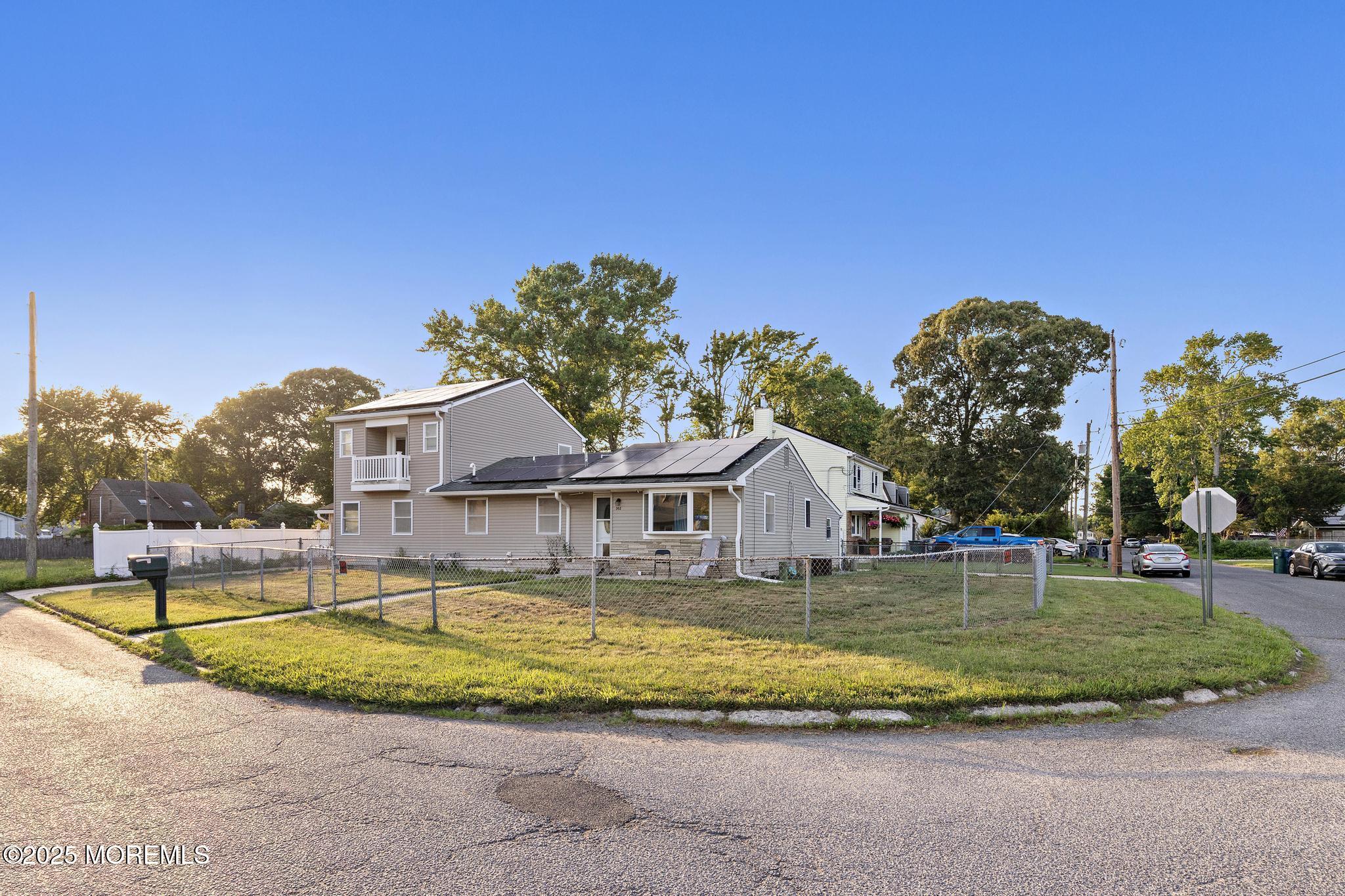 302 Kadlubeck Way