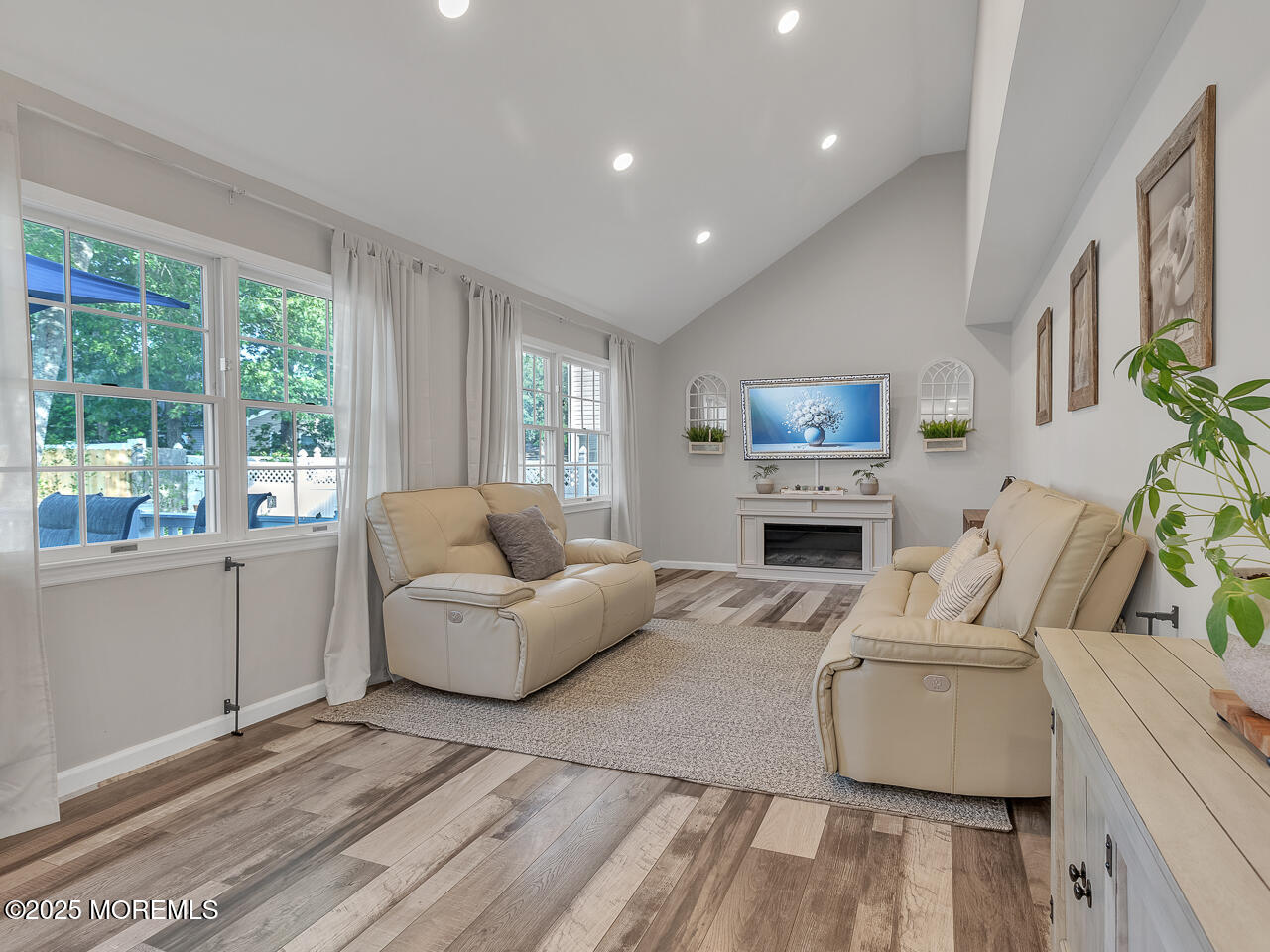 333 Mermaid Drive