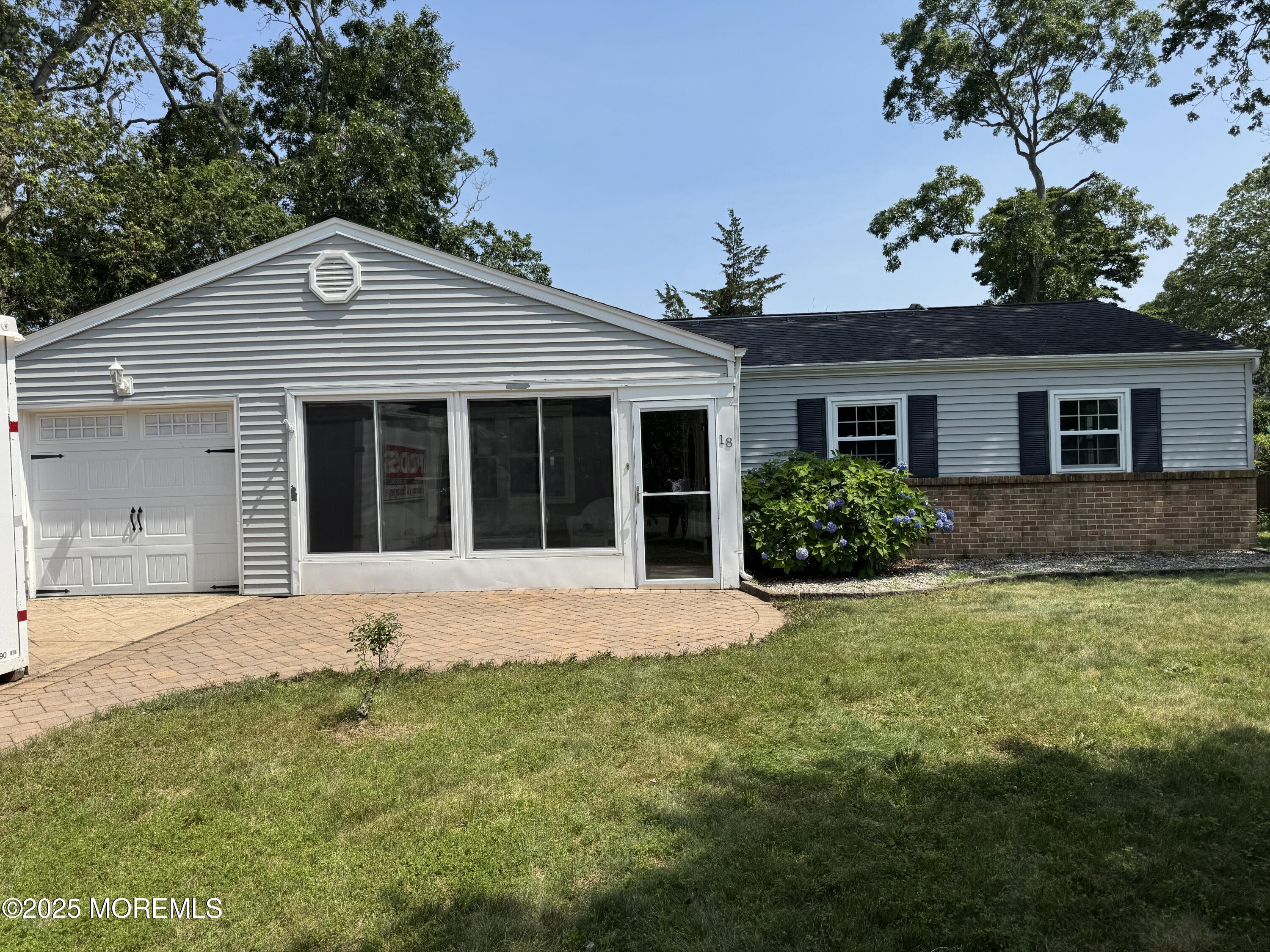 18 Dogwood Lane
