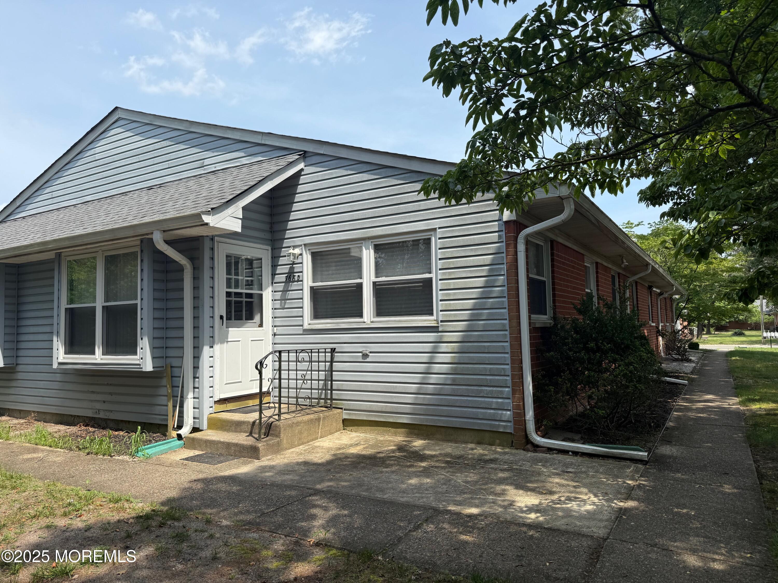 768D Hudson Parkway