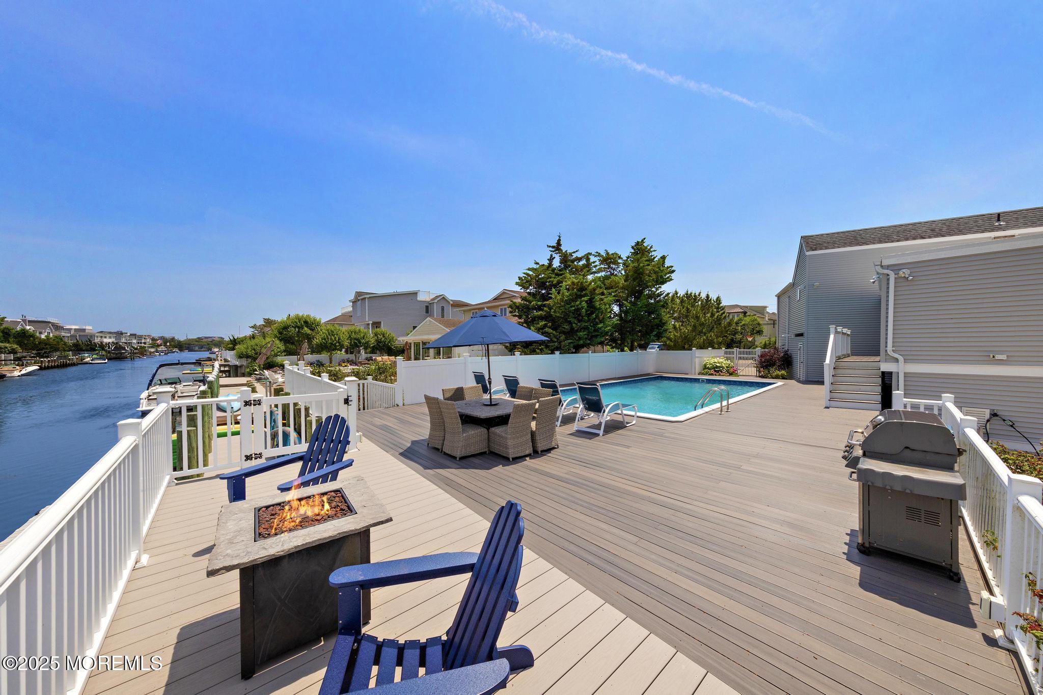 44 Harbor Lane