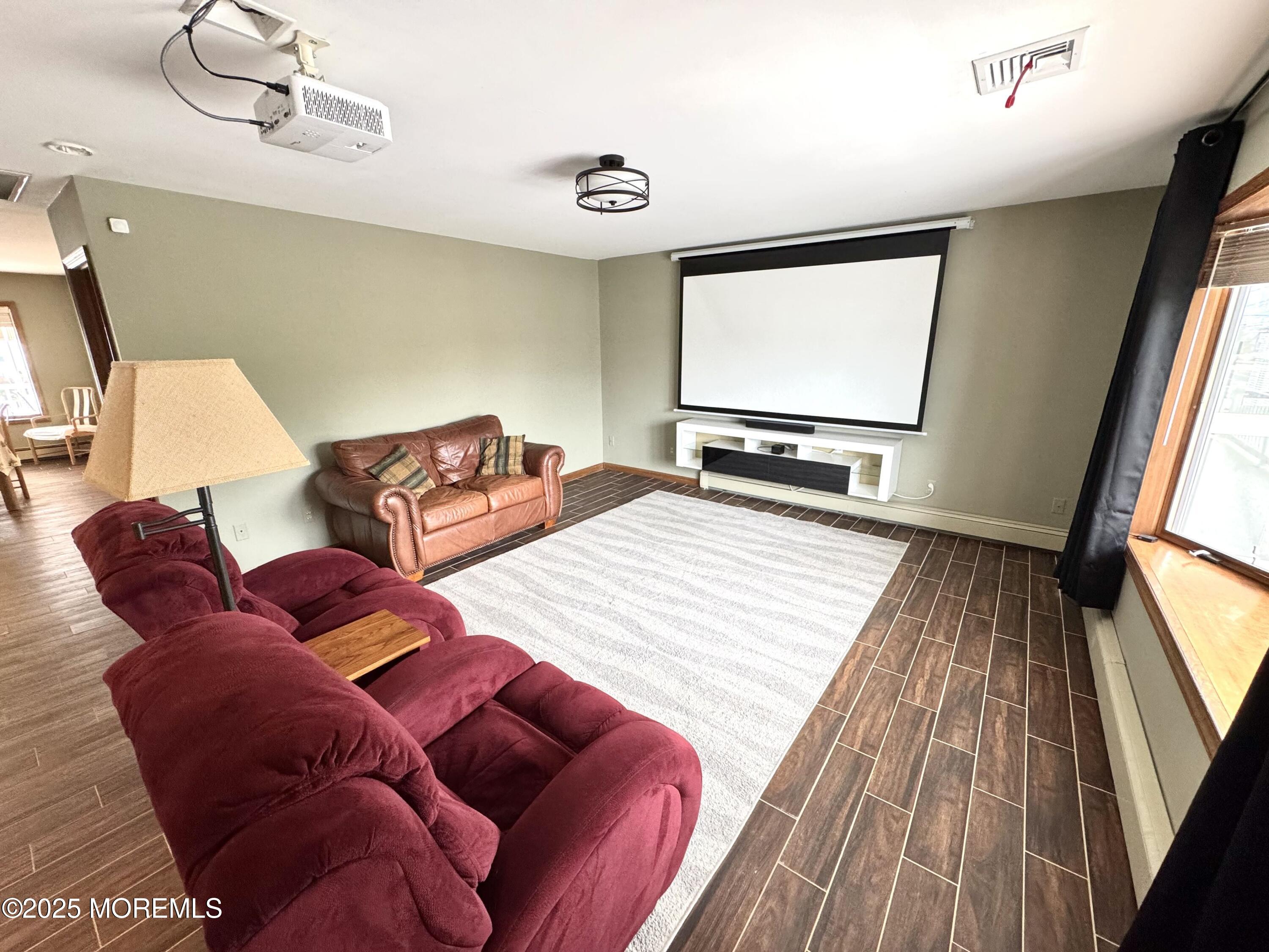 953 Capstan Drive